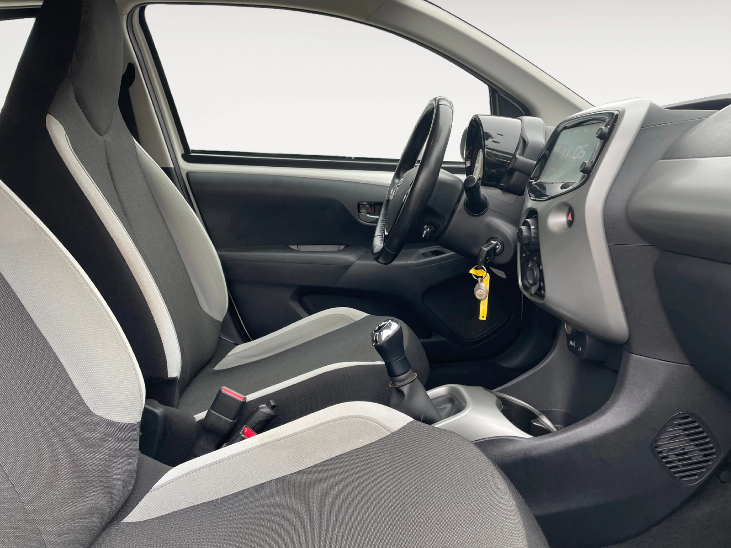 TOYOTA AYGO 1.0 70 X PLAY - Foto 5