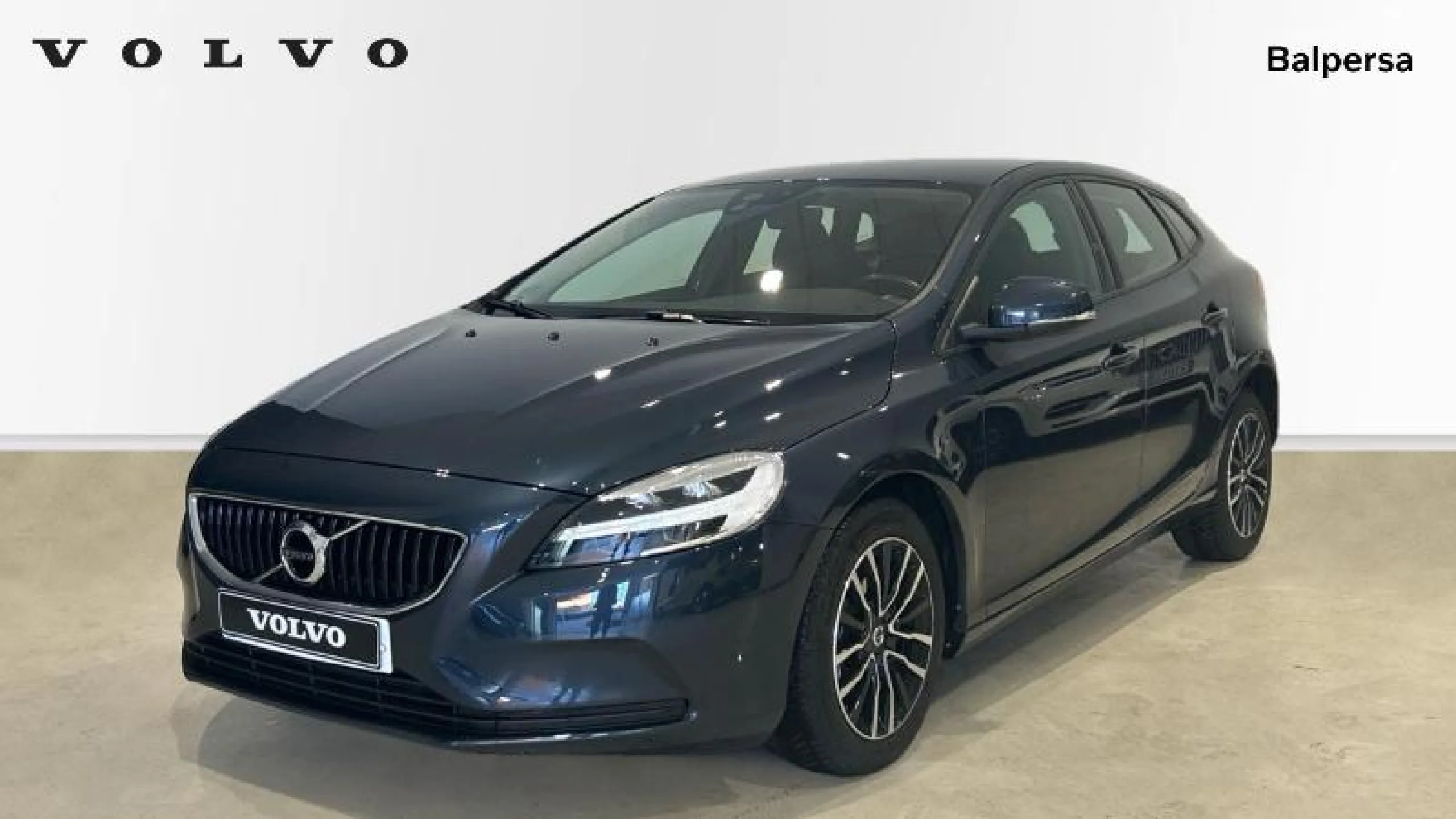 VOLVO V40 2.0 D2 MOMENTUM - Foto 1