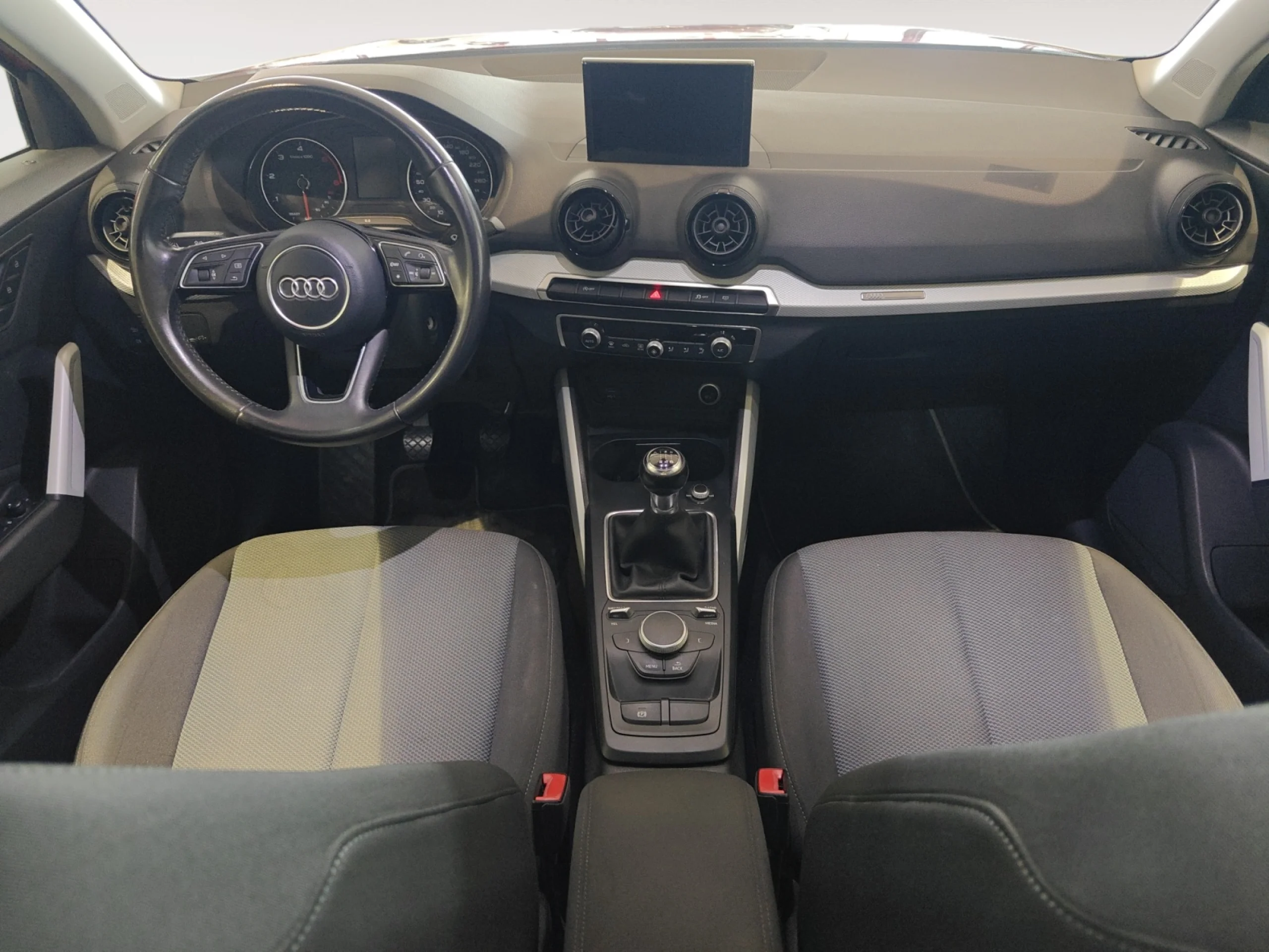 AUDI Q2 DESIGN EDITION 1.6 TDI - Foto 7