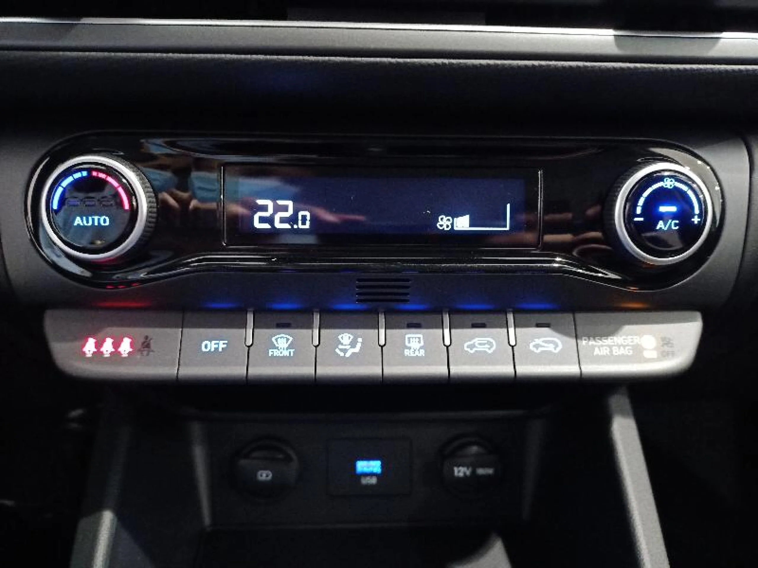HYUNDAI KONA 1.0 TGDI MAXX 4X2 - Foto 17