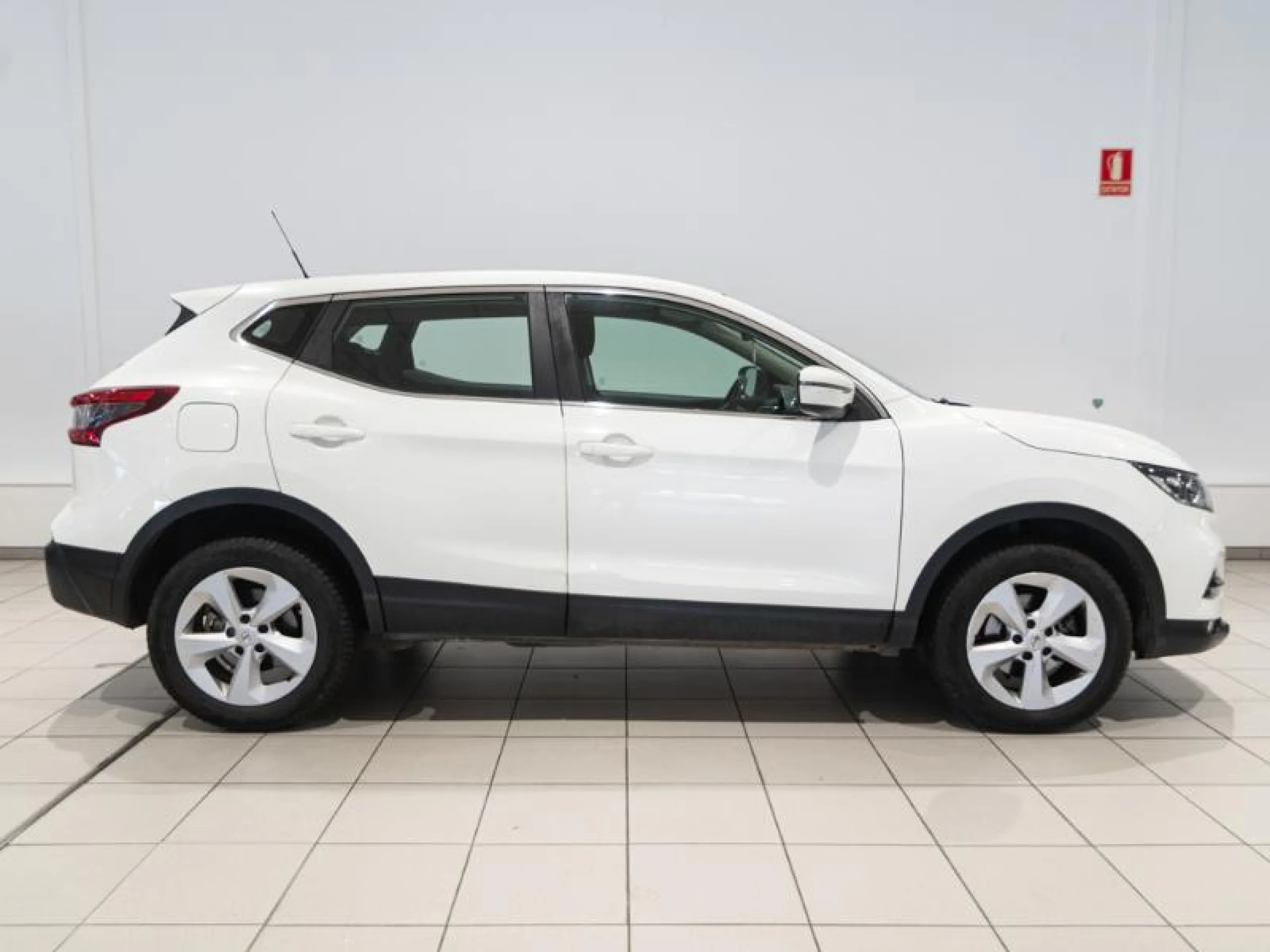 NISSAN QASHQAI 1.6 DCI 130CV ACENTA 4X4 - Foto 3