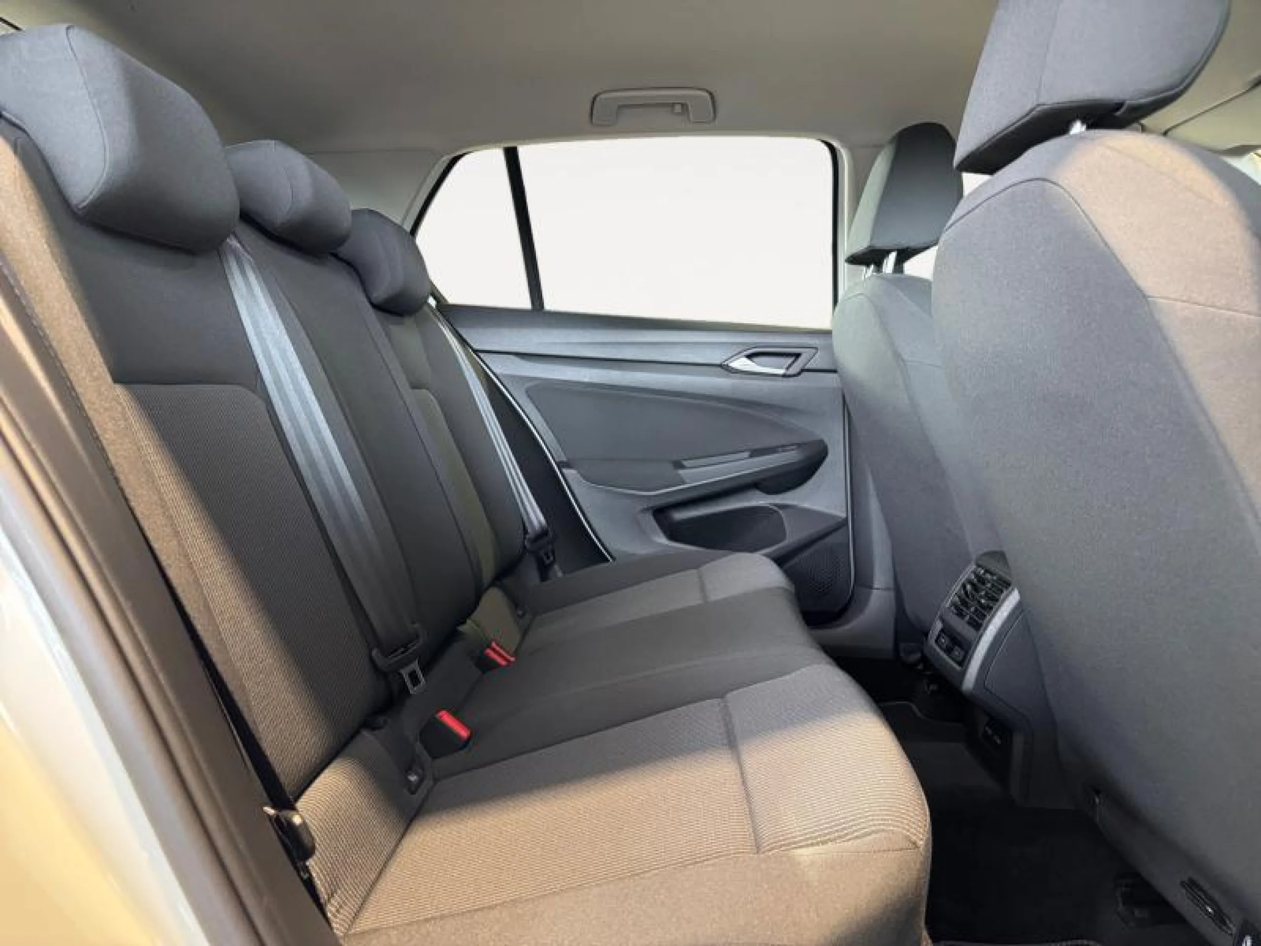 VOLKSWAGEN GOLF 2.0 TDI 85KW (115CV) - Foto 6