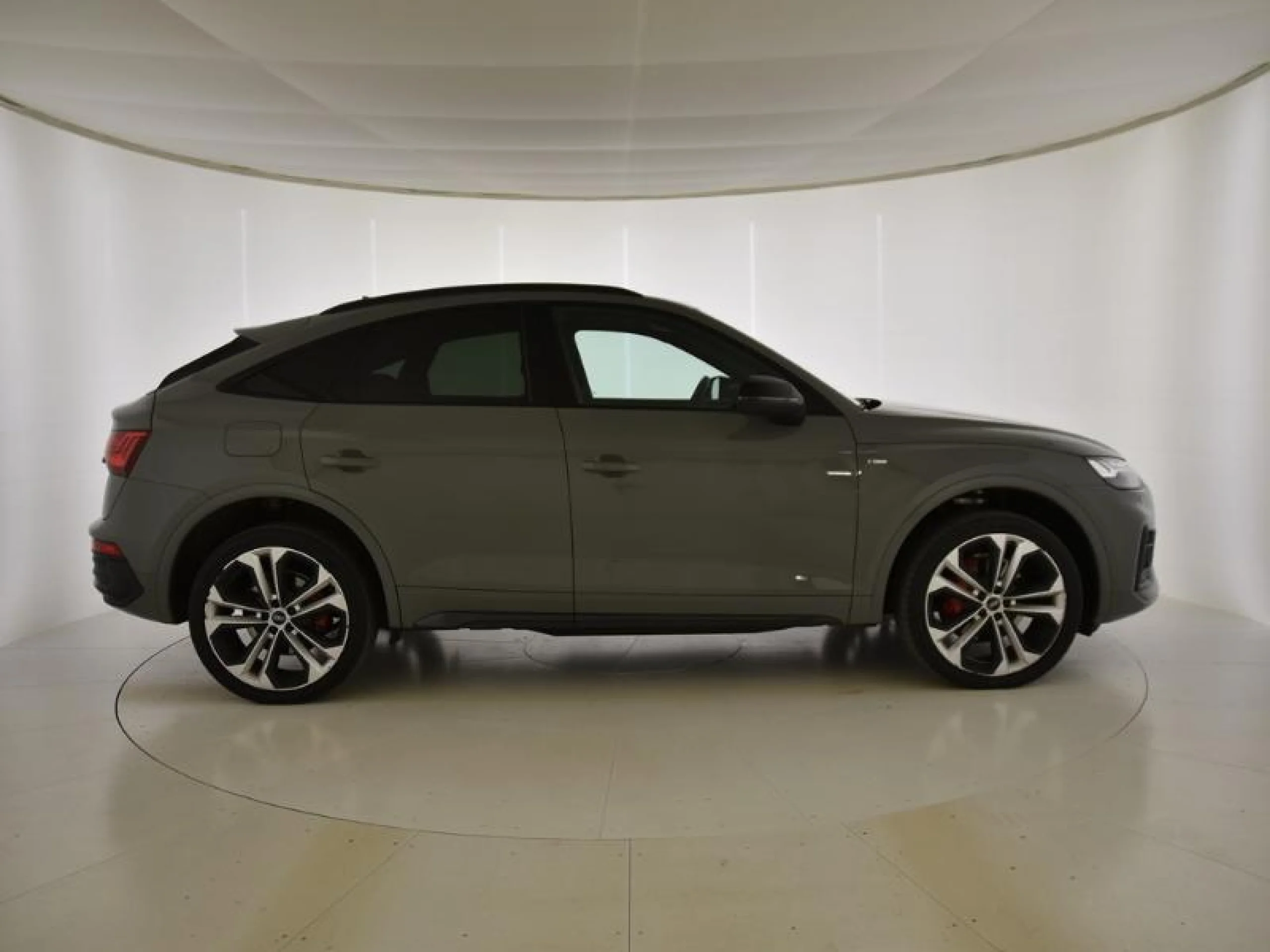 AUDI Q5 SPORTBACK BLACK LINE 40 TDI 150KW QUATTRO ULTRA - Foto 3