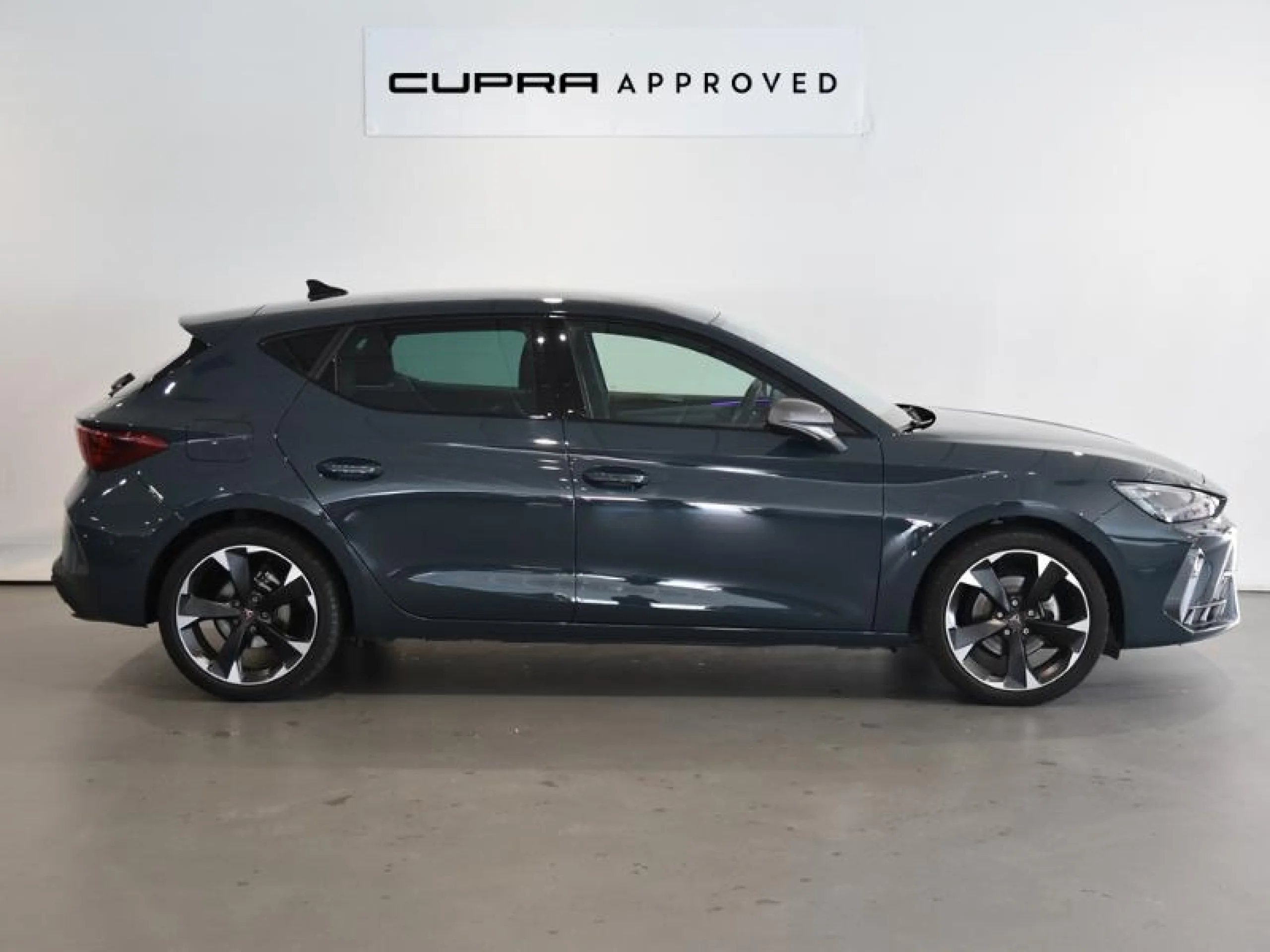 CUPRA LEON 1.5 TSI 110KW (150CV) - Foto 3