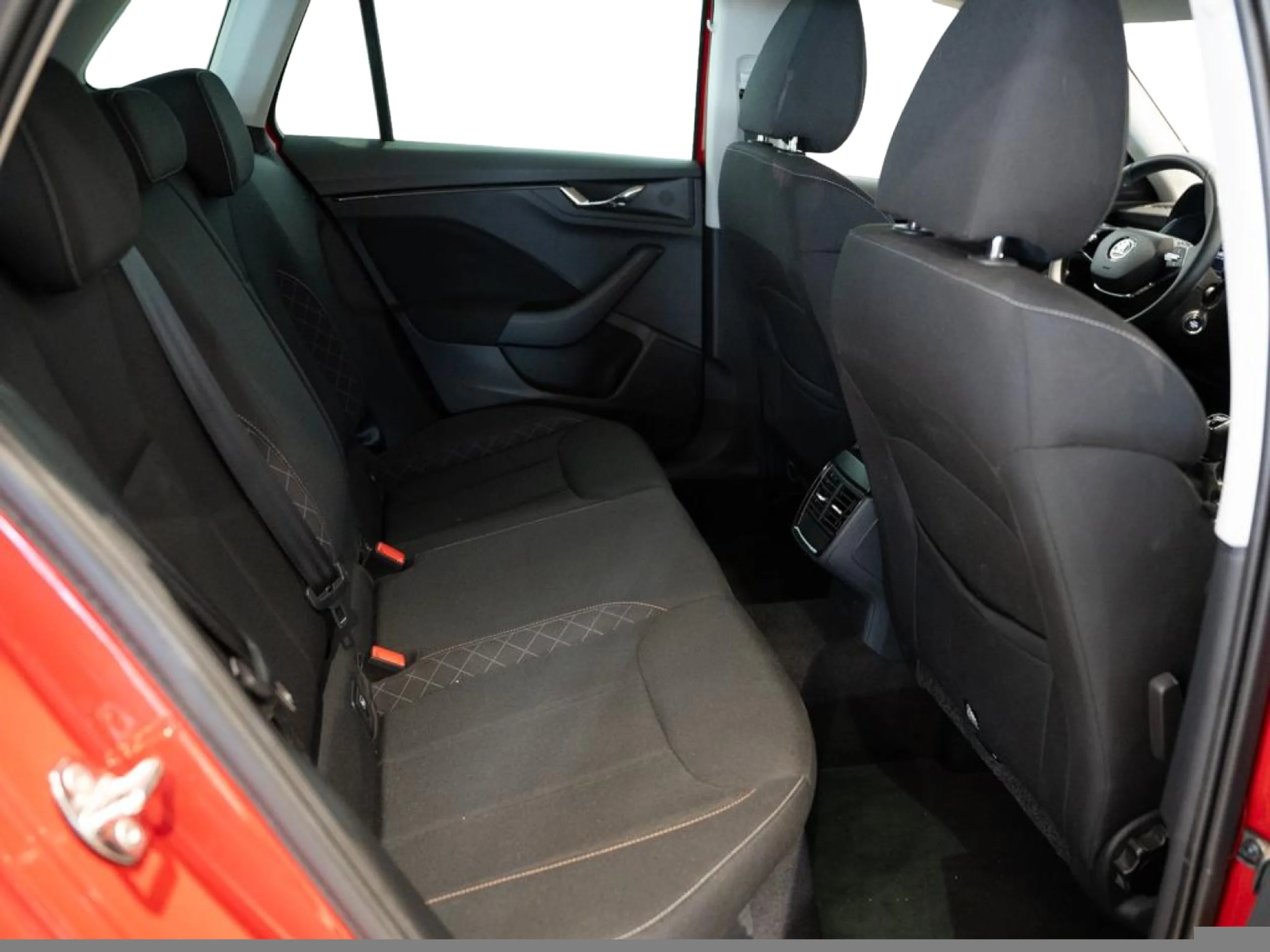 SKODA KAMIQ 1.0 TSI 70KW (95CV) AMBITION - Foto 6