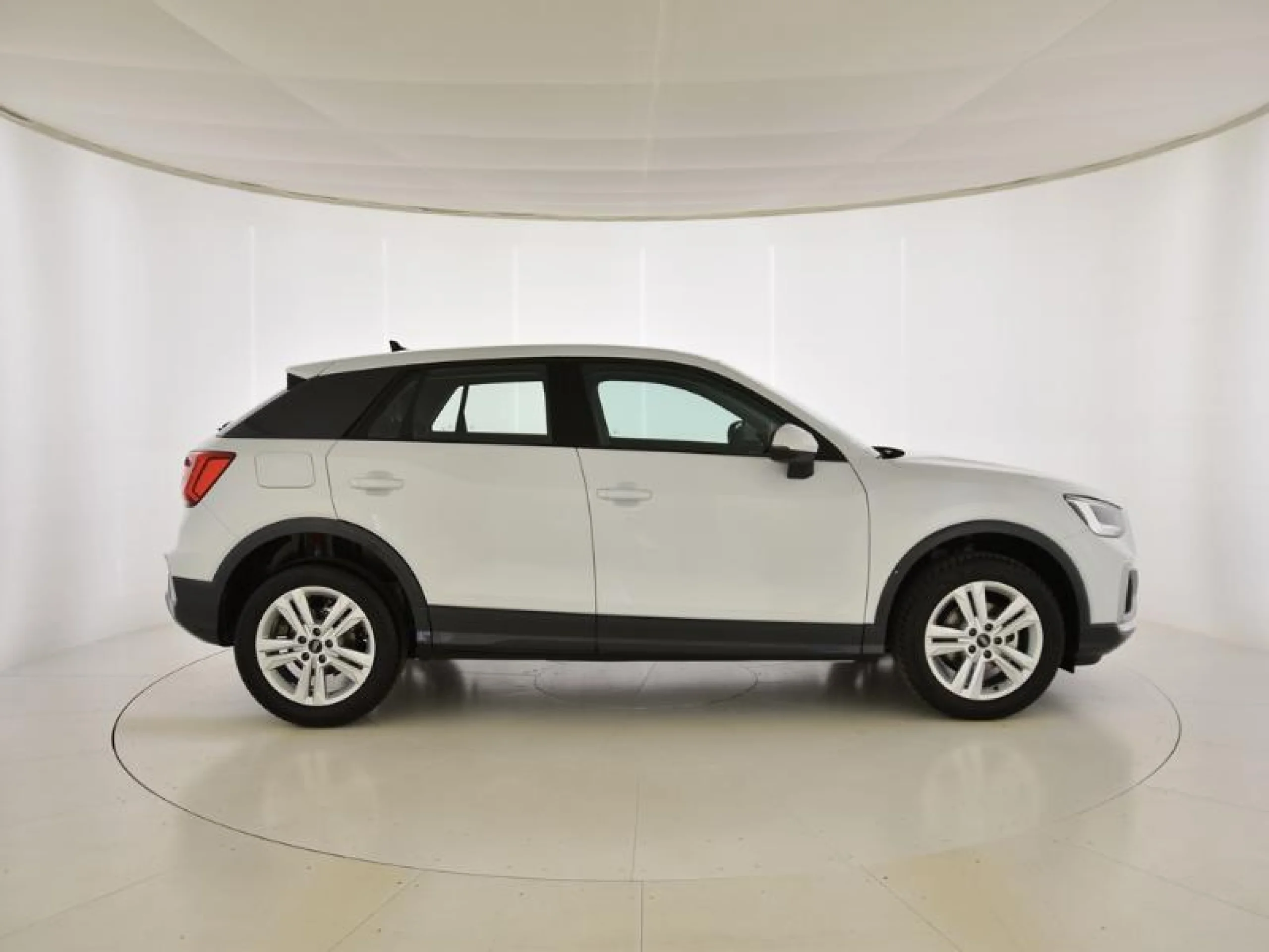 AUDI Q2 ADVANCED 35 TFSI 110KW (150CV) S TRONIC - Foto 3