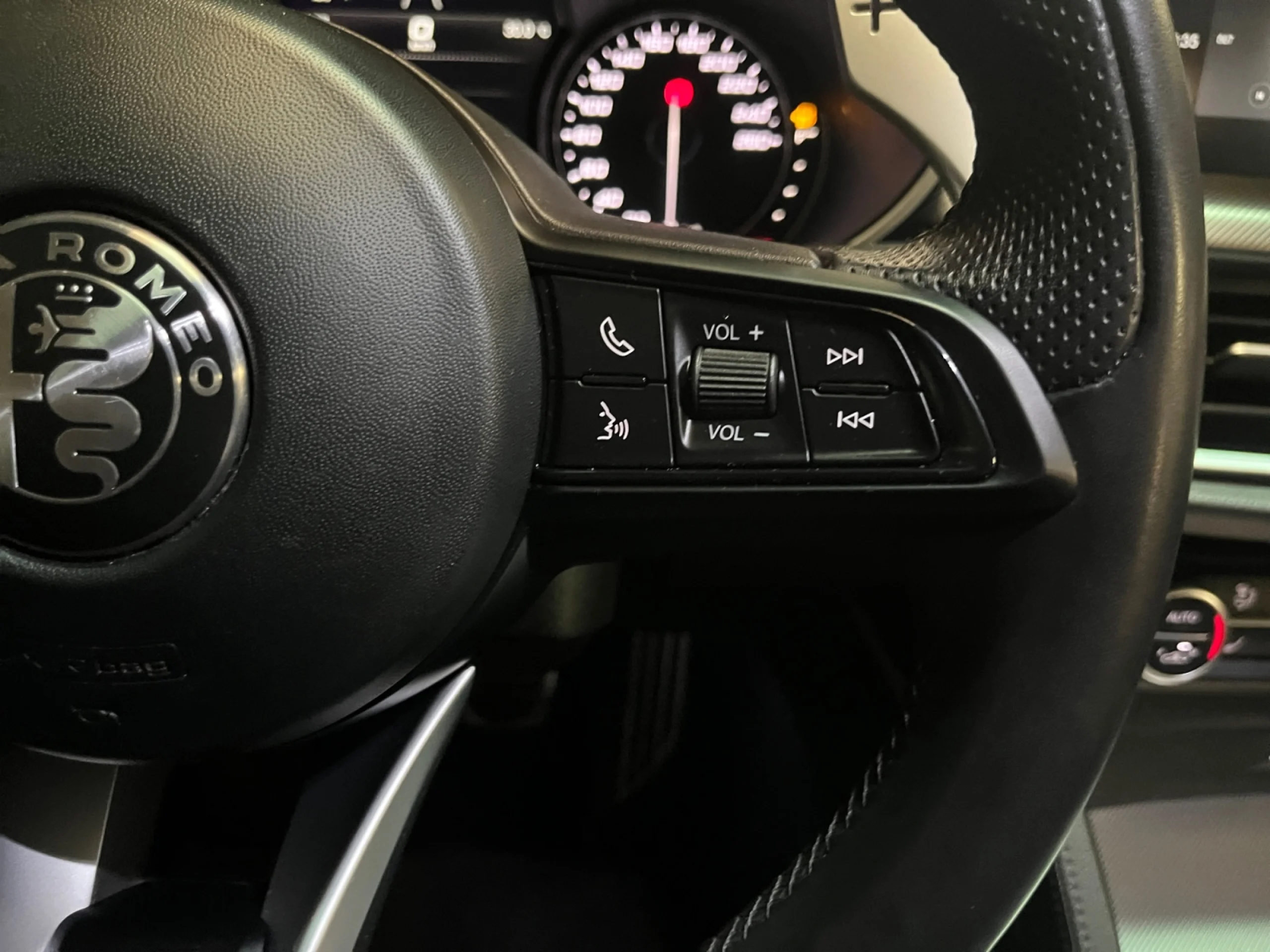 ALFA ROMEO STELVIO 2.2 DIÉSEL 154KW (210CV) VELOCE Q4 - Foto 16