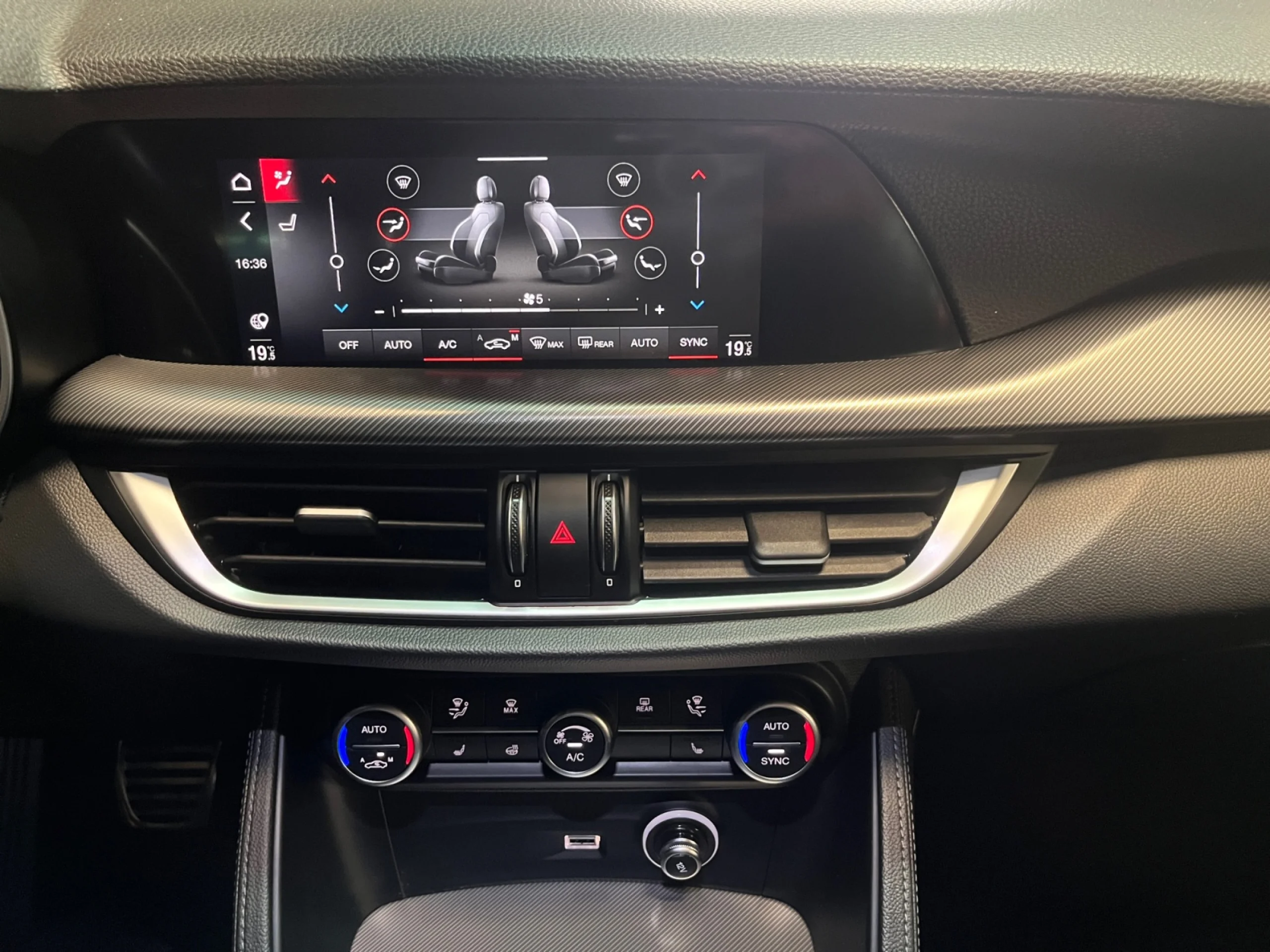 ALFA ROMEO STELVIO 2.2 DIÉSEL 154KW (210CV) VELOCE Q4 - Foto 17