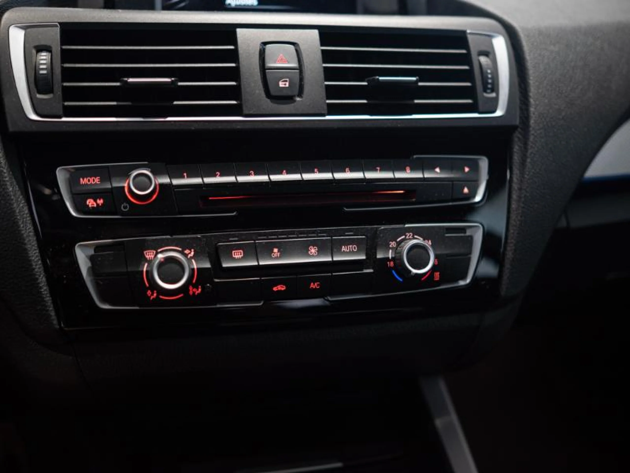 BMW SERIE 1 118D - Foto 12