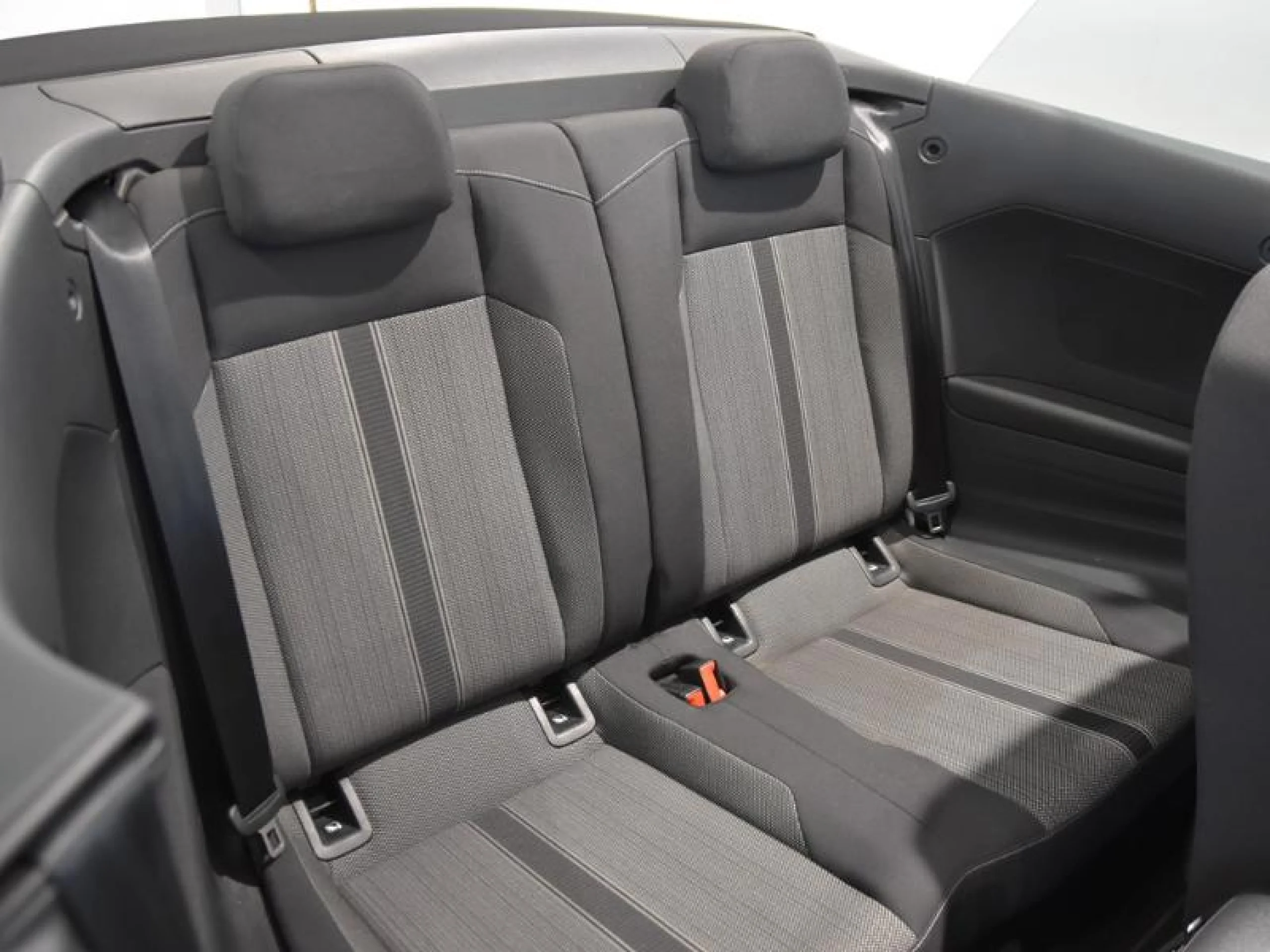 VOLKSWAGEN T ROC CABRIO 1.5 TSI 110KW (150CV) DSG 7 VEL - Foto 6