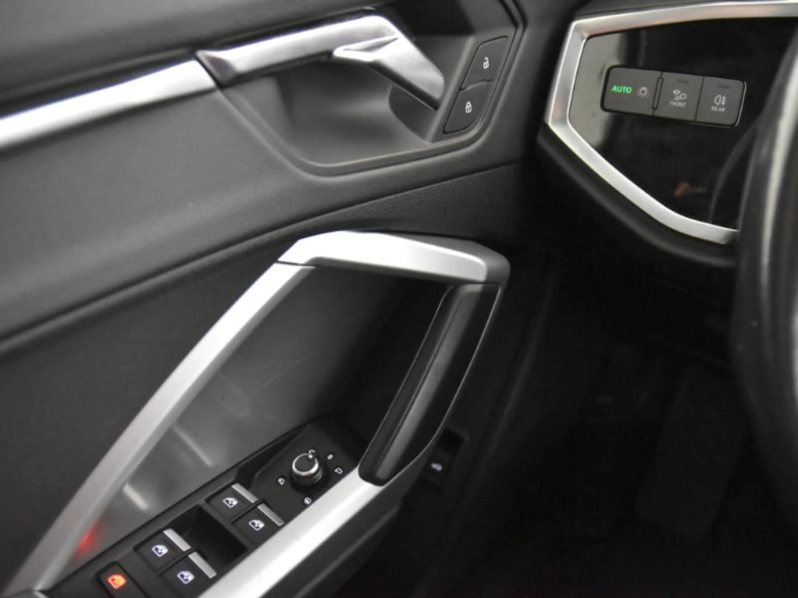 AUDI Q3 S LINE 35 TFSI 110KW (150CV) S TRONIC - Foto 20