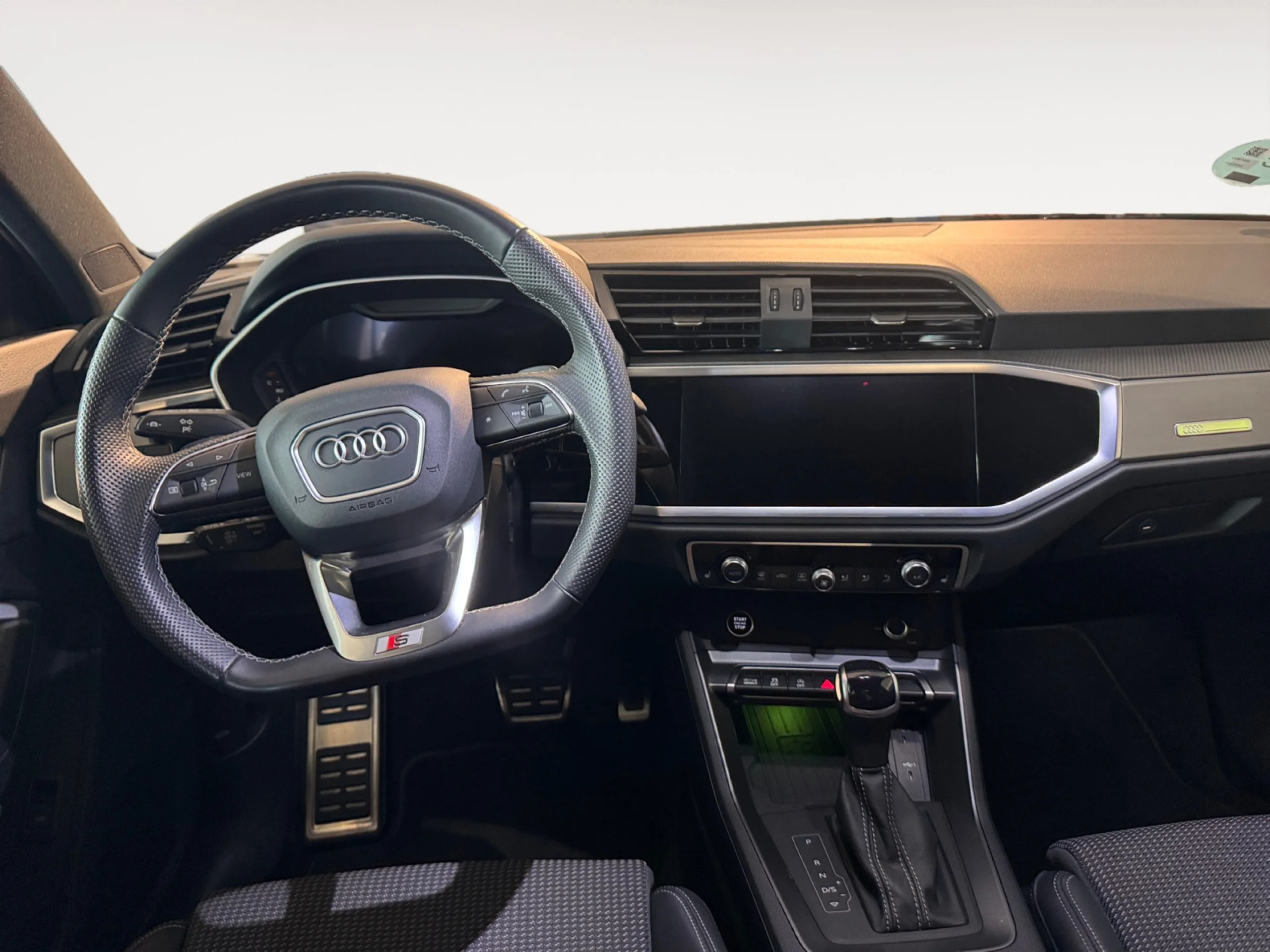 AUDI Q3 BLACK LINE 35 TFSI 110KW (150CV) S TRON - Foto 7