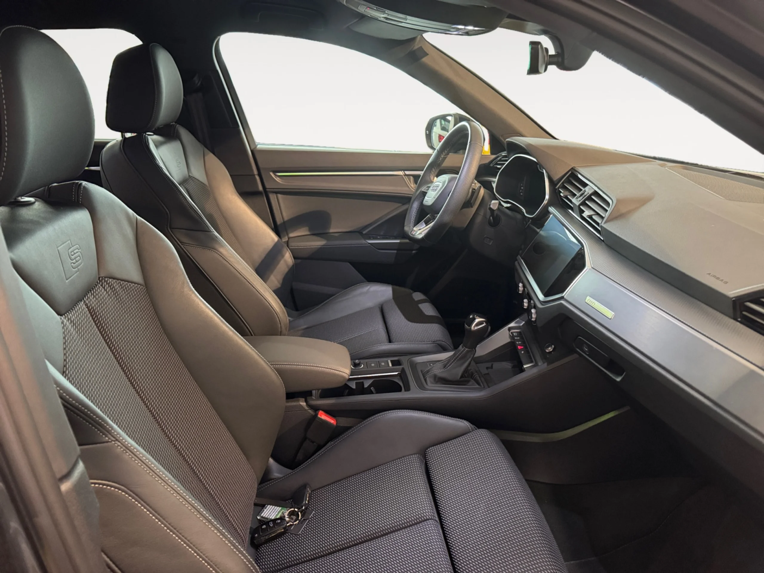 AUDI Q3 BLACK LINE 35 TFSI 110KW (150CV) S TRON - Foto 8