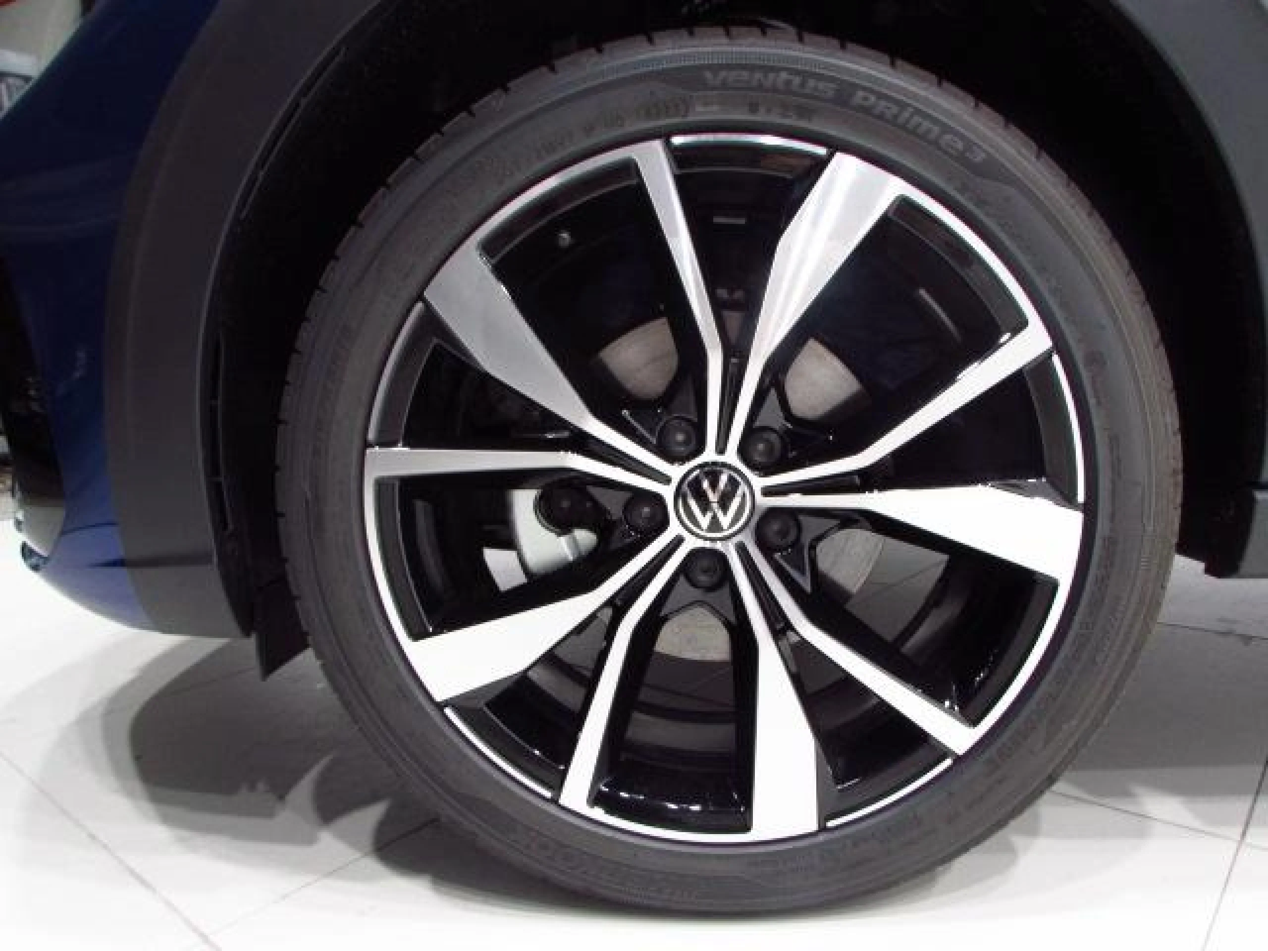 VOLKSWAGEN TAIGO R LINE 1.0 TSI 81KW (110CV) - Foto 8