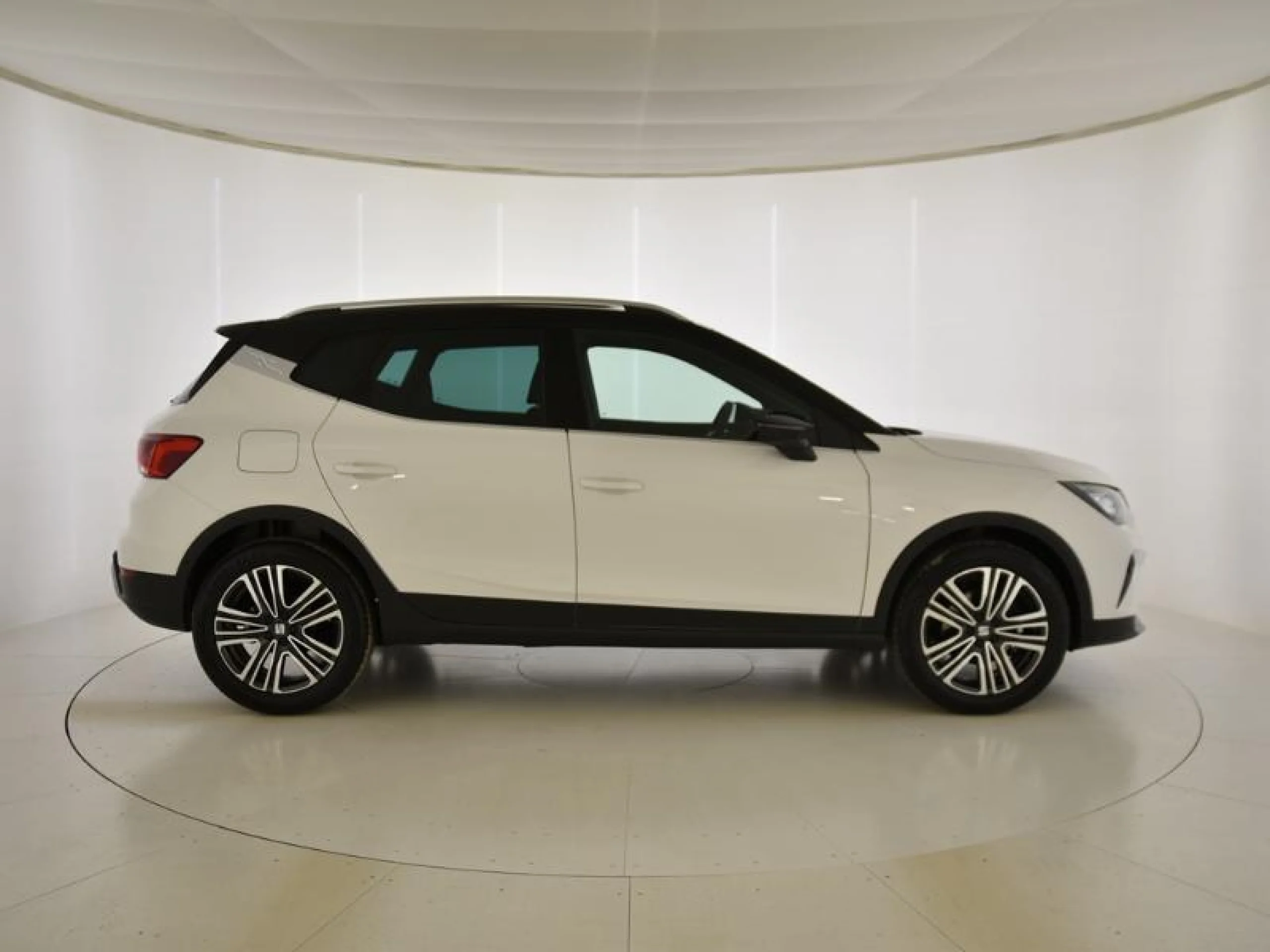 SEAT ARONA 1.0 TSI 85KW XPERIENCE SPECIAL EDITION - Foto 4