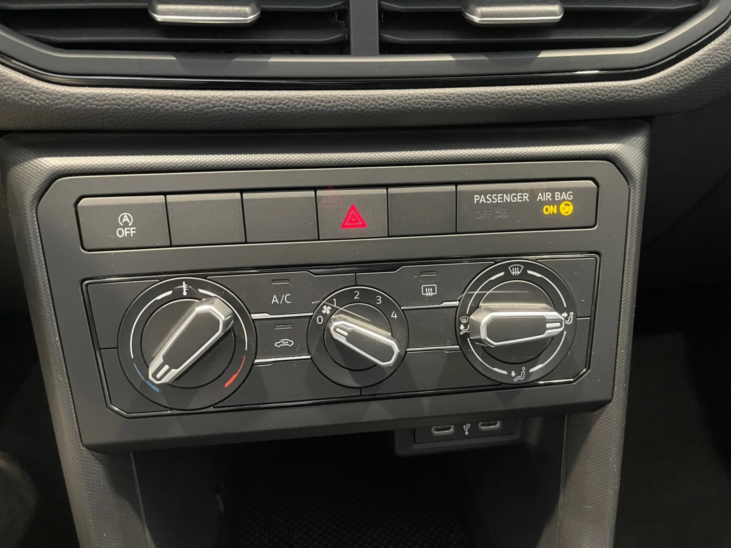 VOLKSWAGEN T CROSS ADVANCE 1.0 TSI 70KW (95CV) - Foto 13