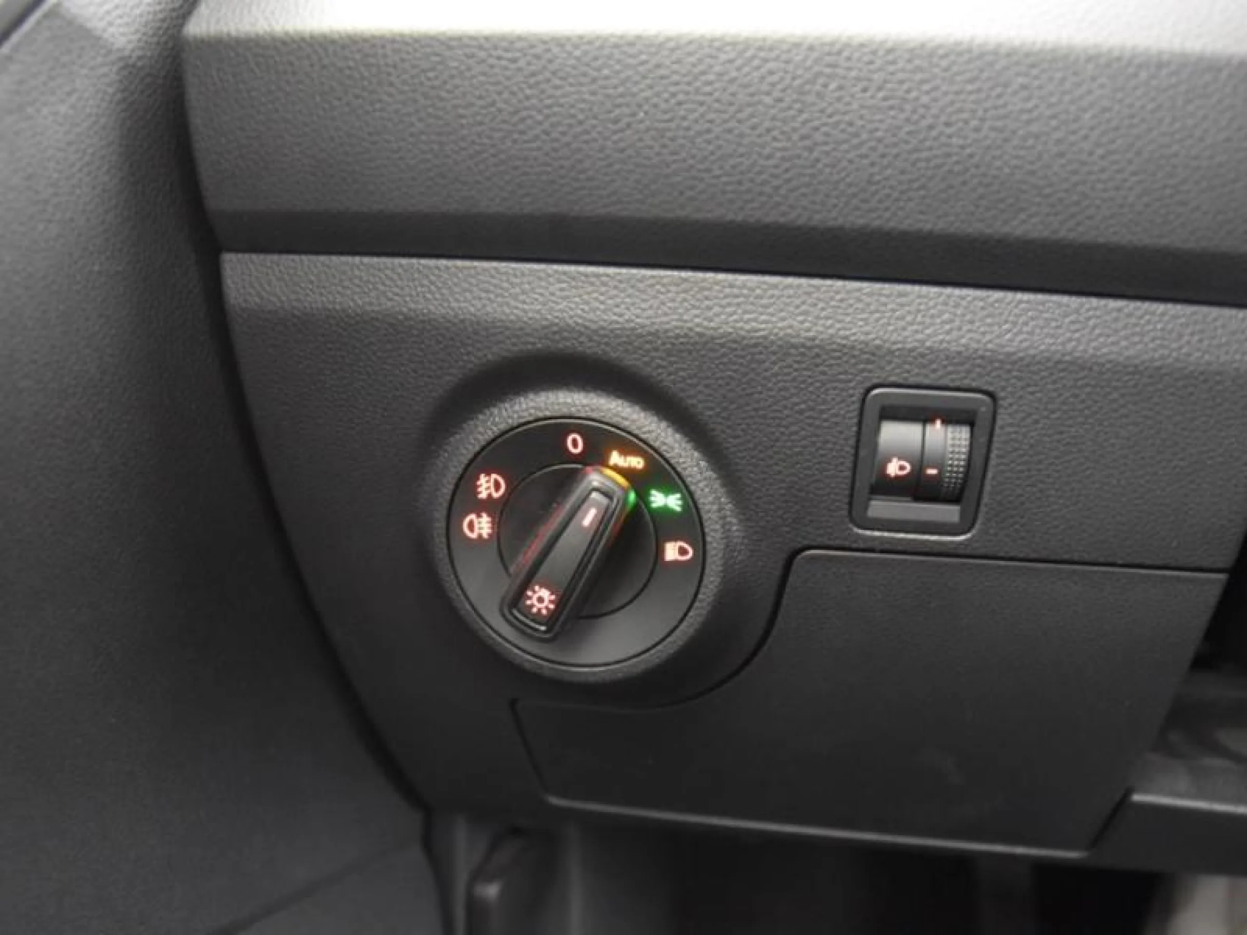 SEAT ARONA 1.6 TDI 70KW REFERENCE ECO - Foto 16