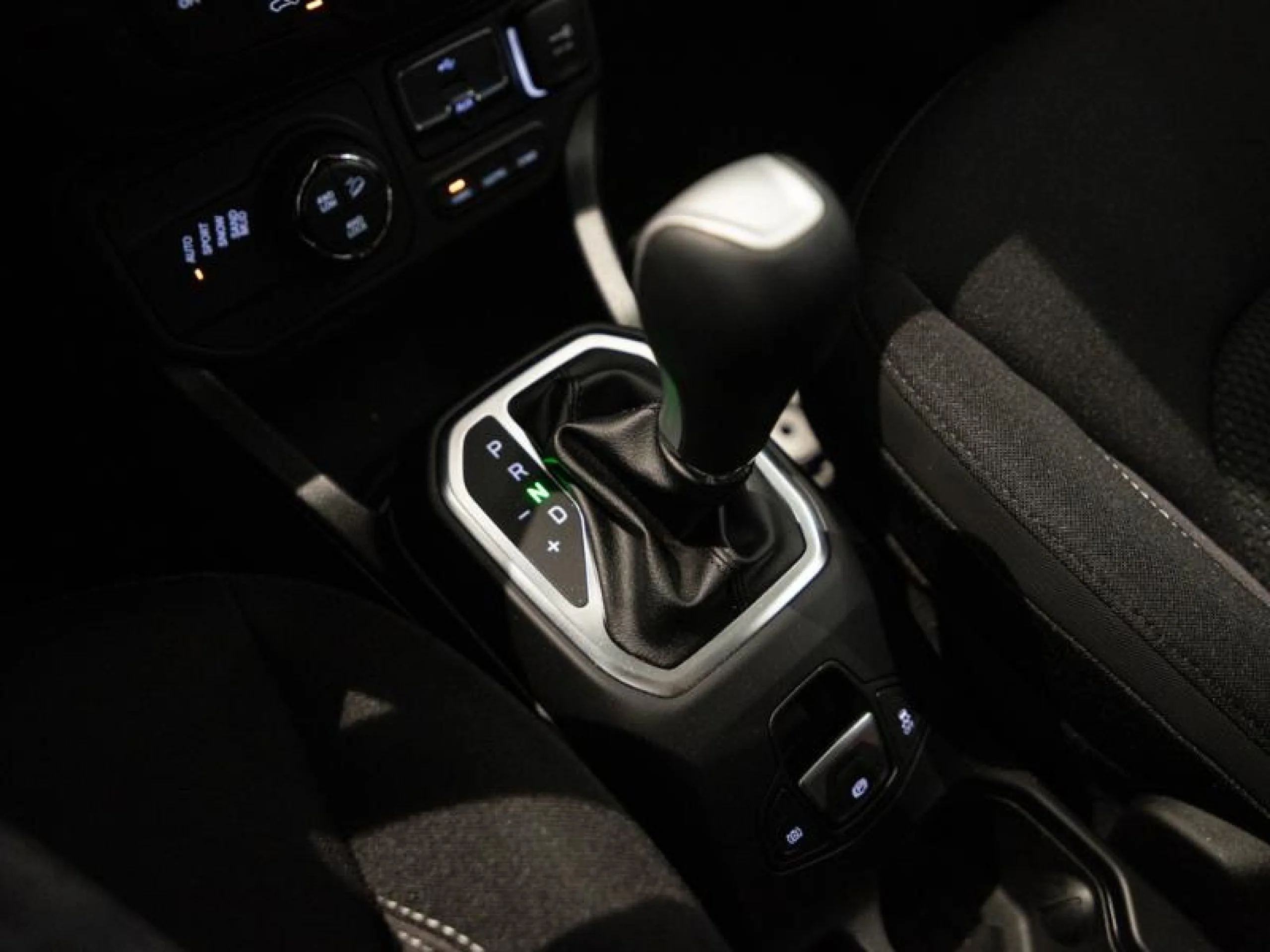 JEEP RENEGADE 4XE 1.3 PHEV 140 KW(190CV) LIMITED AT - Foto 15