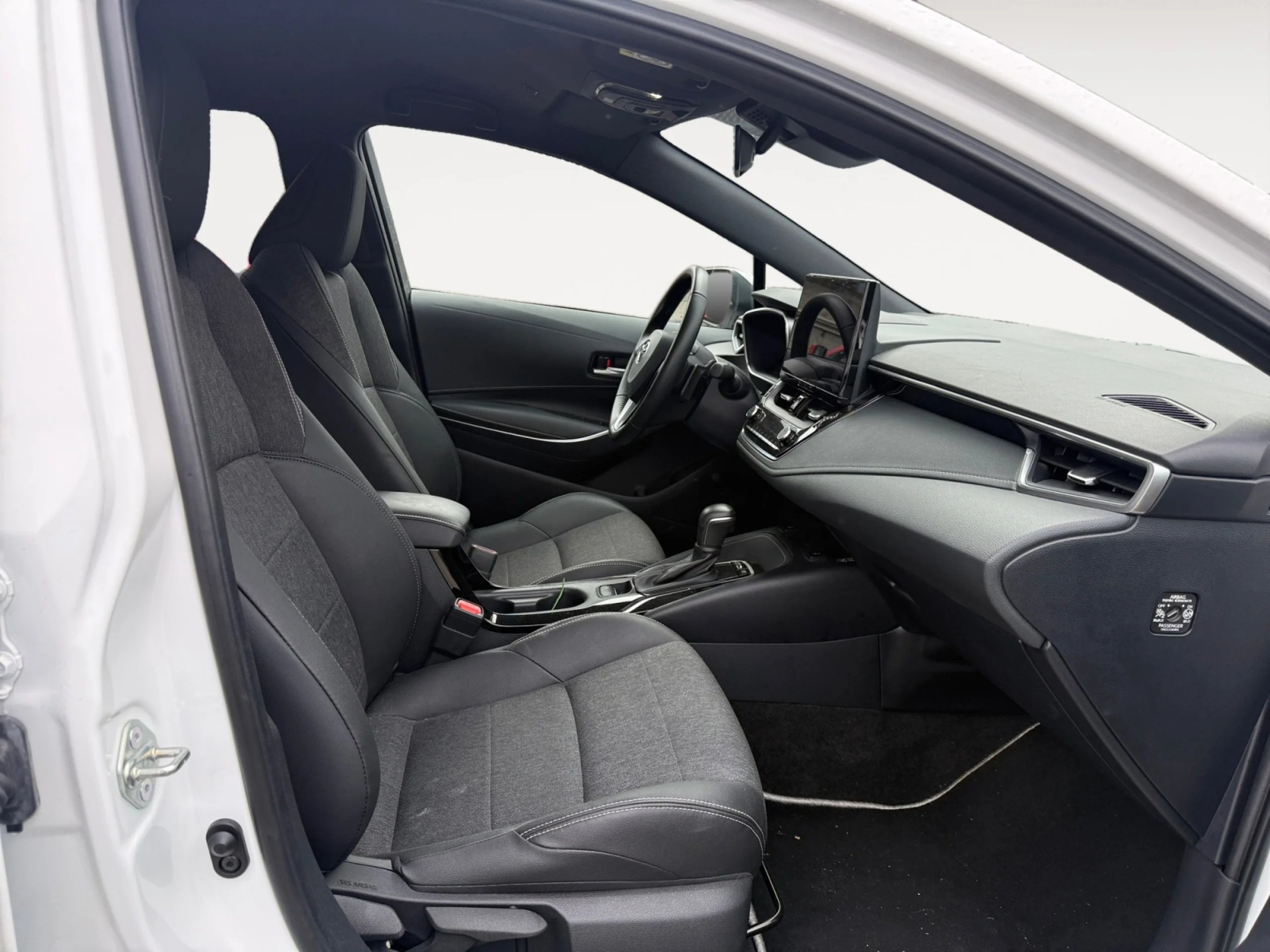 TOYOTA COROLLA 2.0 180H STYLE E CVT TOURING SPORT - Foto 5