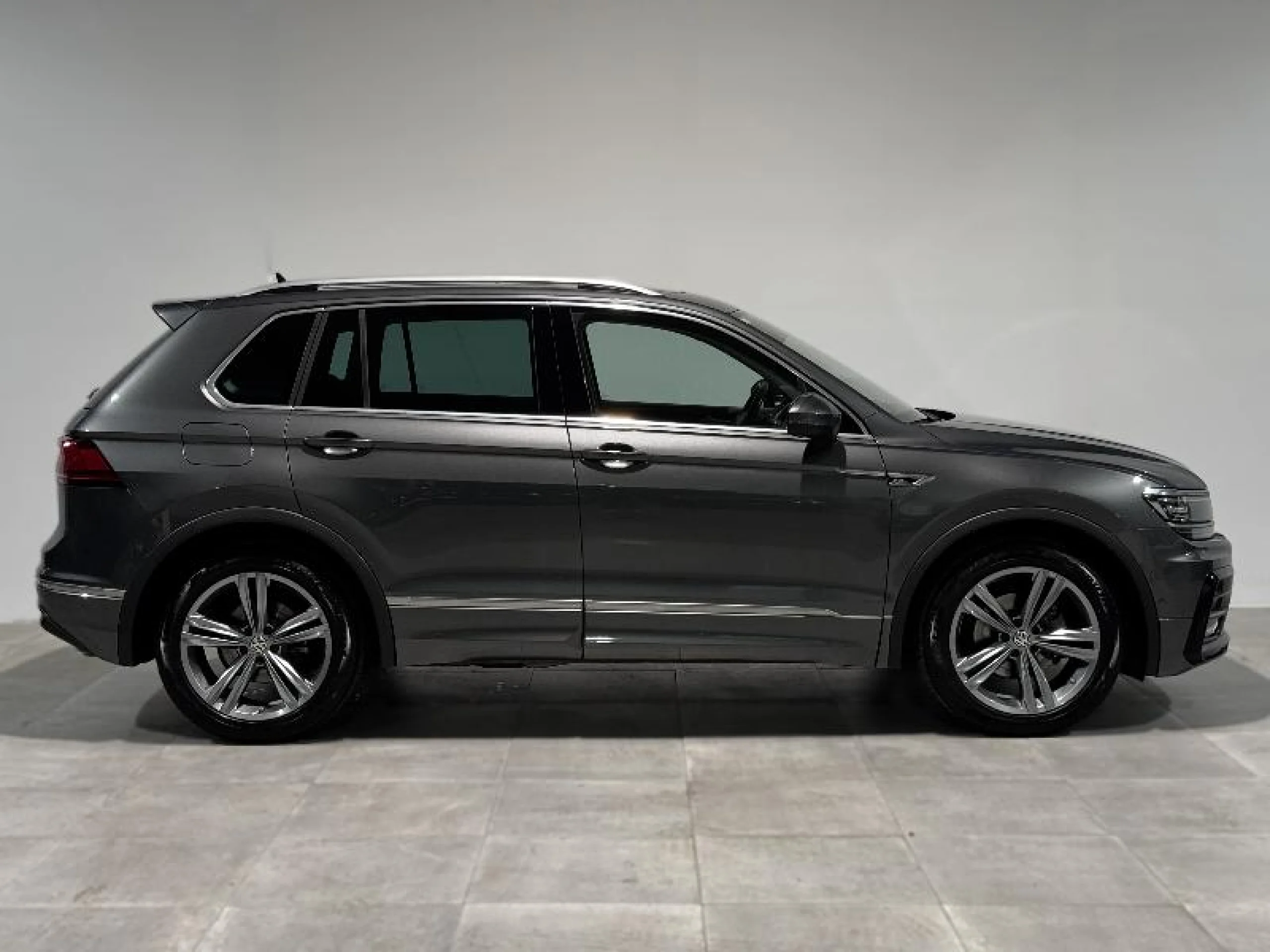 VOLKSWAGEN TIGUAN SPORT 1.5 TSI 110KW (150CV) DSG - Foto 3