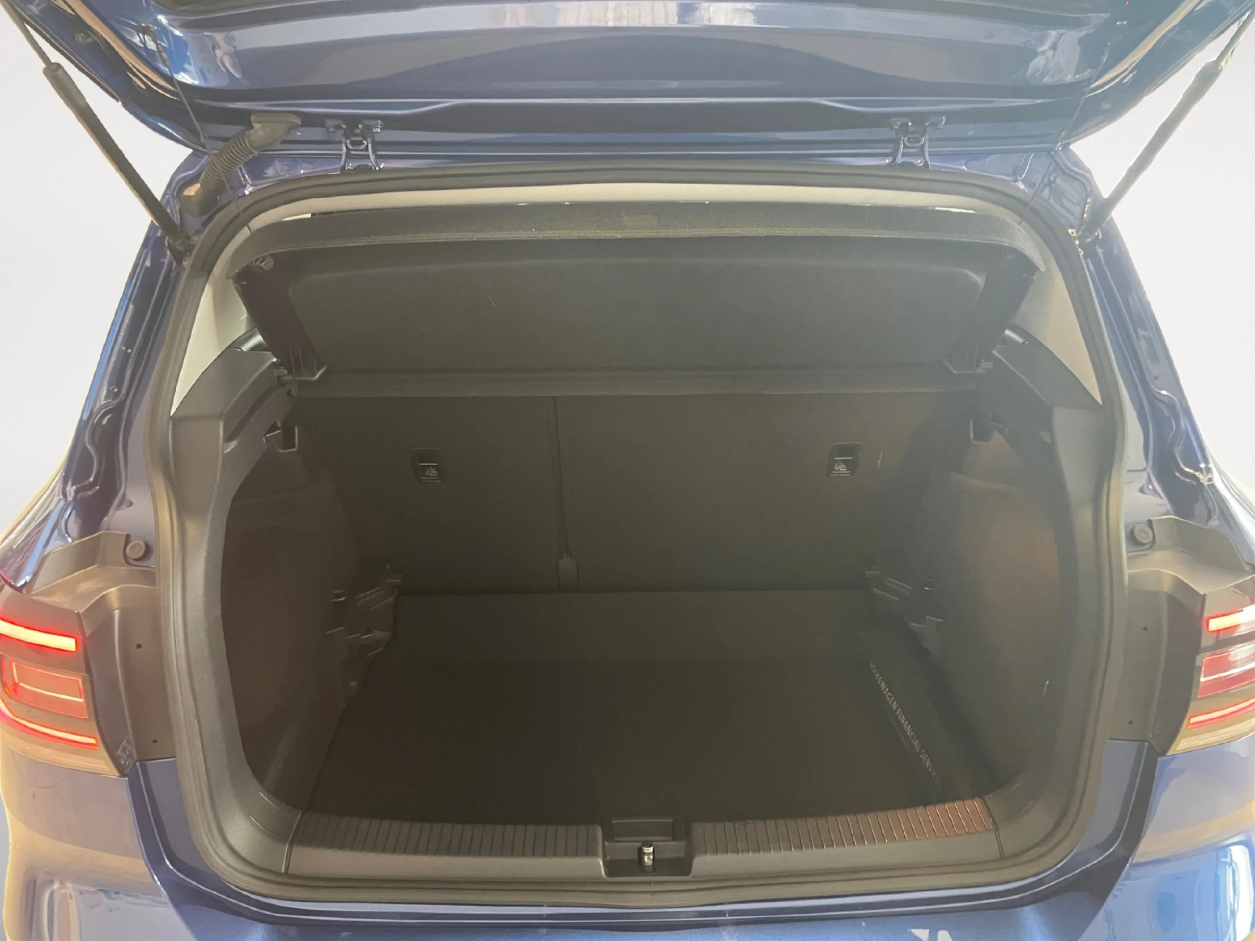 VOLKSWAGEN T CROSS SPORT 1.0 TSI 81KW (110CV) - Foto 7