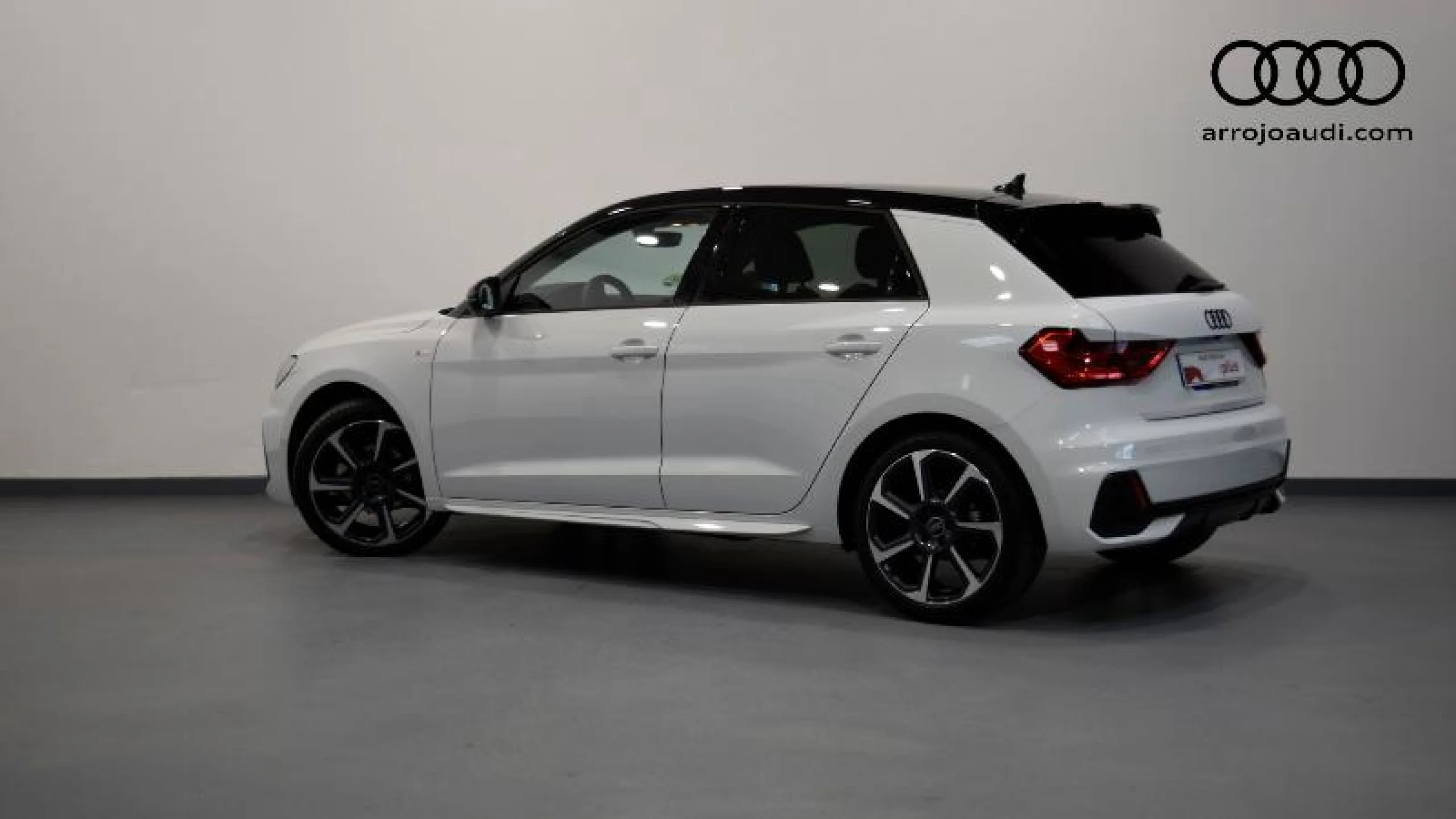 AUDI A1 SPORTBACK ADRENAL BLACK 30TFSI 81KW S TR - Foto 2