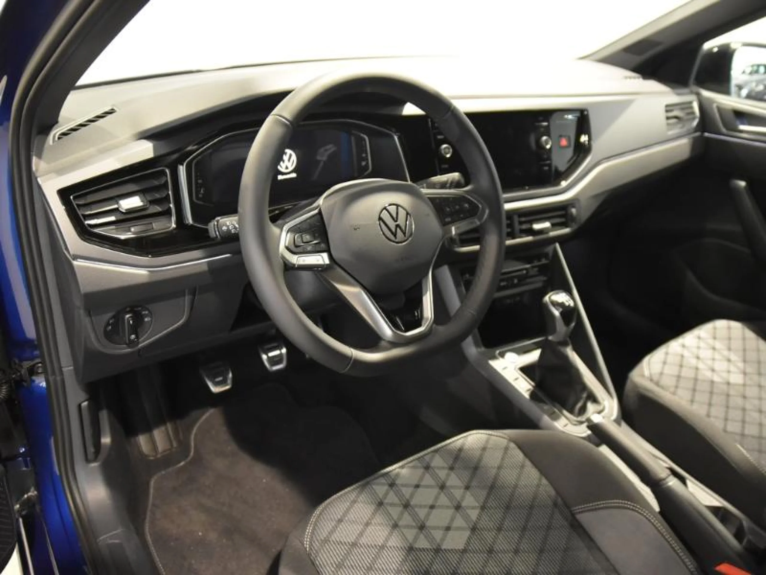 VOLKSWAGEN TAIGO TAIGO R LINE  1.0 TSI 85 KW (116 CV )  6 VEL. - Foto 9