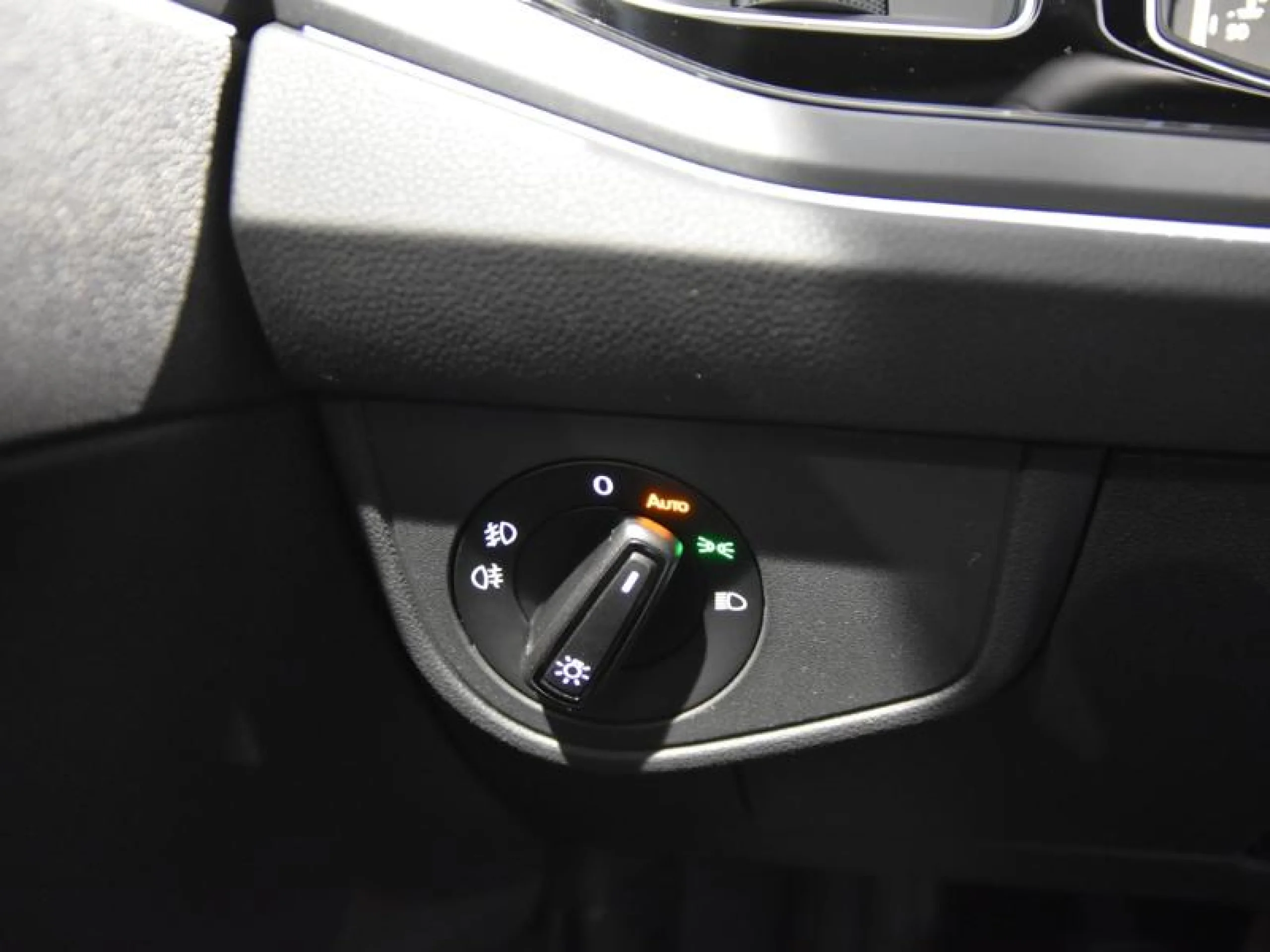 VOLKSWAGEN TAIGO TAIGO R LINE  1.0 TSI 85 KW (116 CV )  6 VEL. - Foto 17