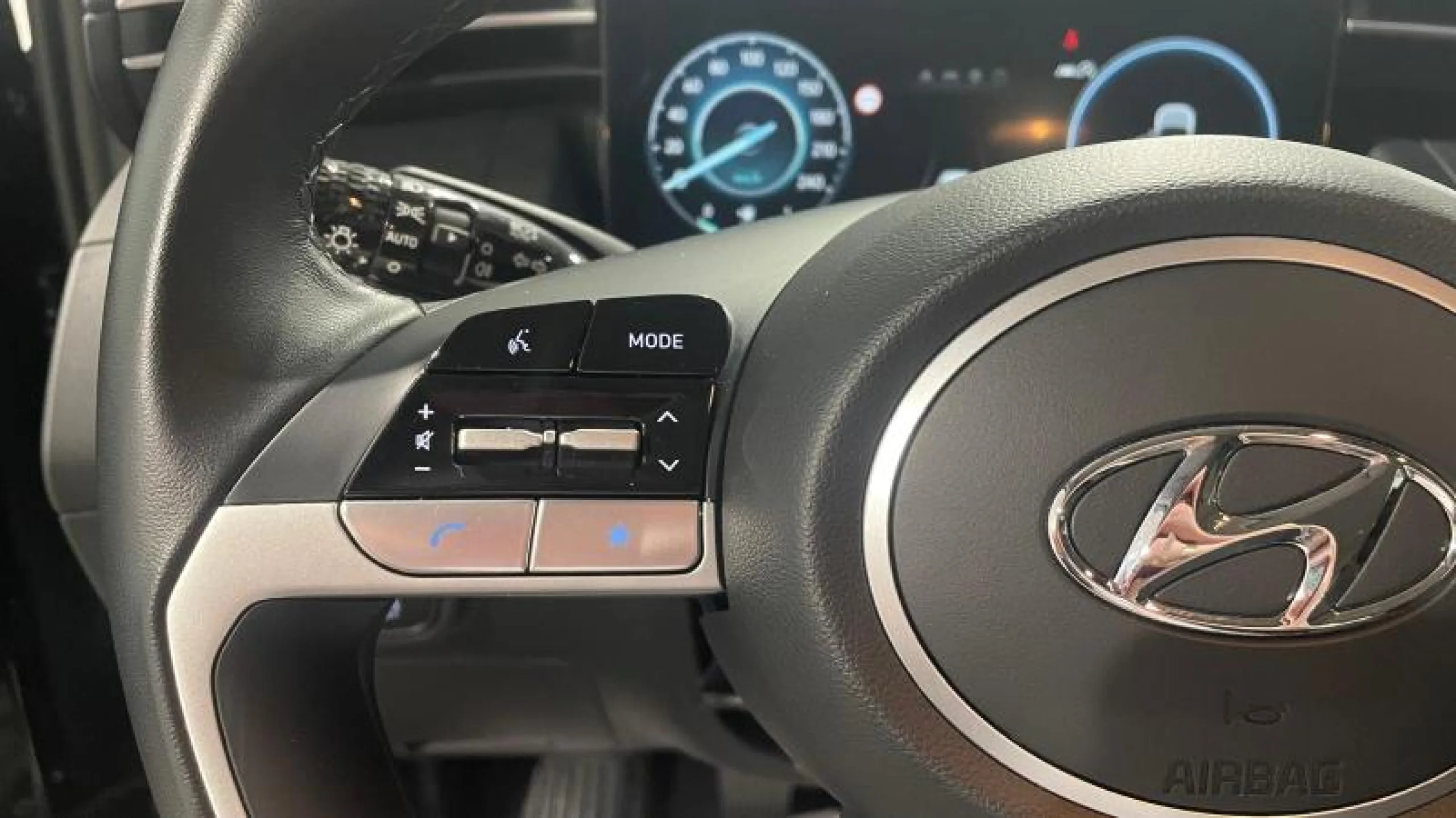 HYUNDAI TUCSON 1.6 CRDI 100KW (136CV) 48V MAXX - Foto 15