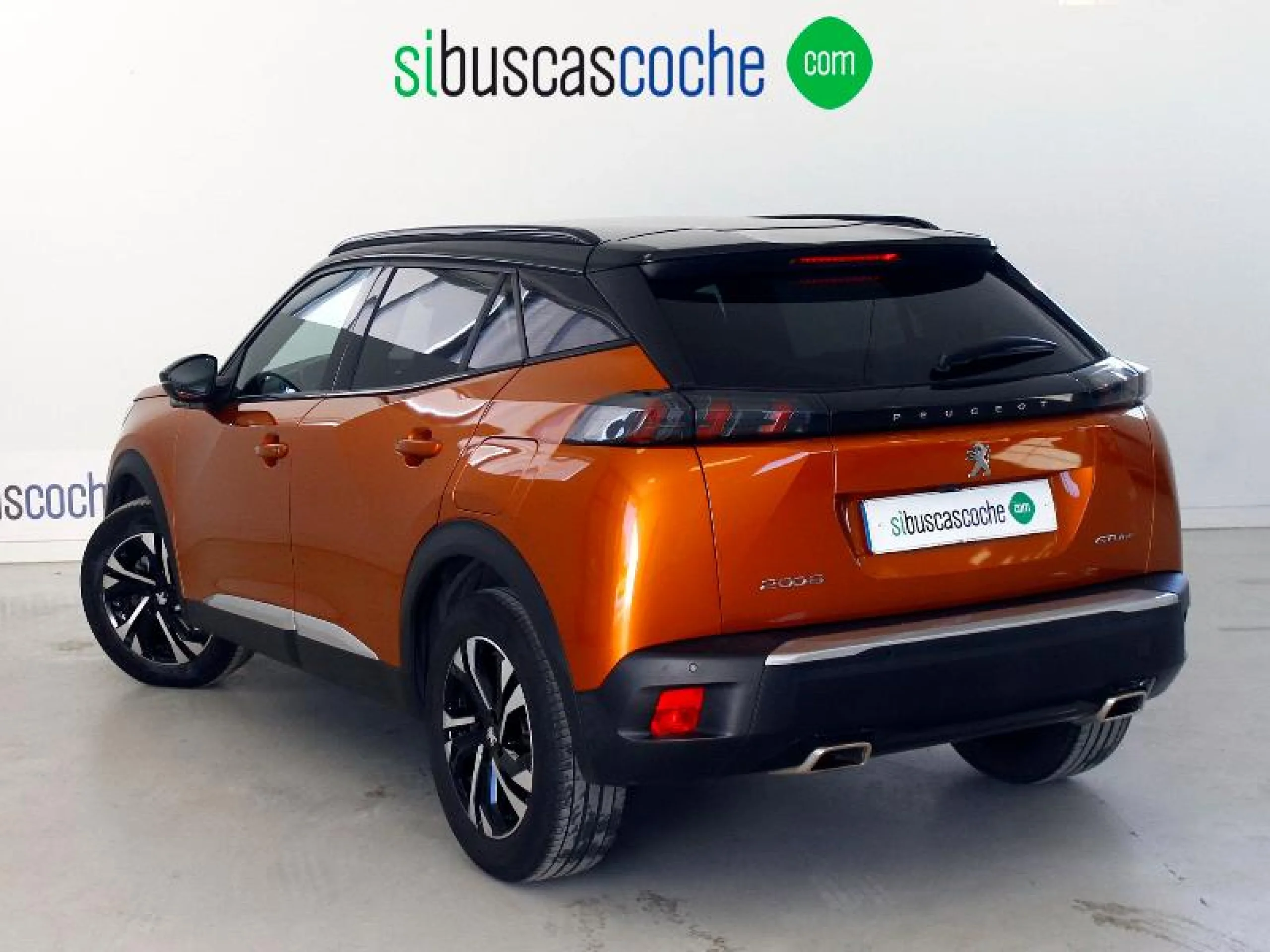 PEUGEOT 2008 GT LINE PURETECH 130 S&S EAT8 - Foto 2