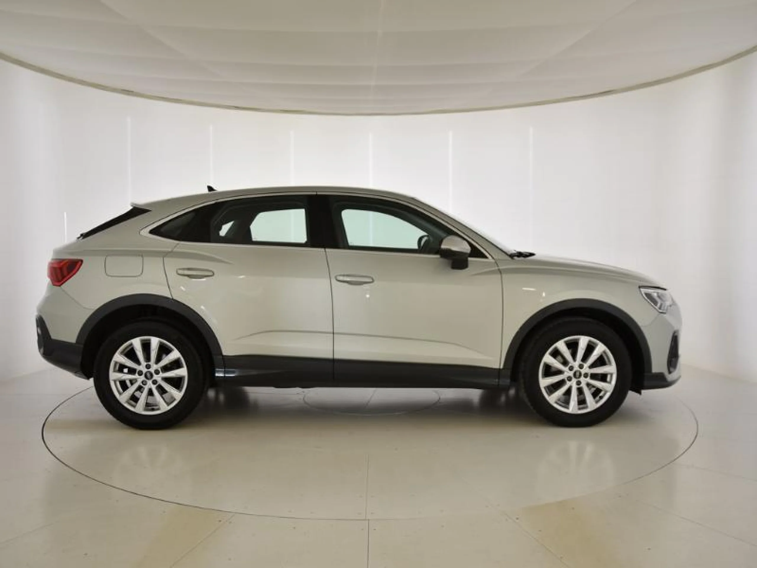 AUDI Q3 SPORTBACK 35 TDI 110KW (150CV) S TRONIC - Foto 3