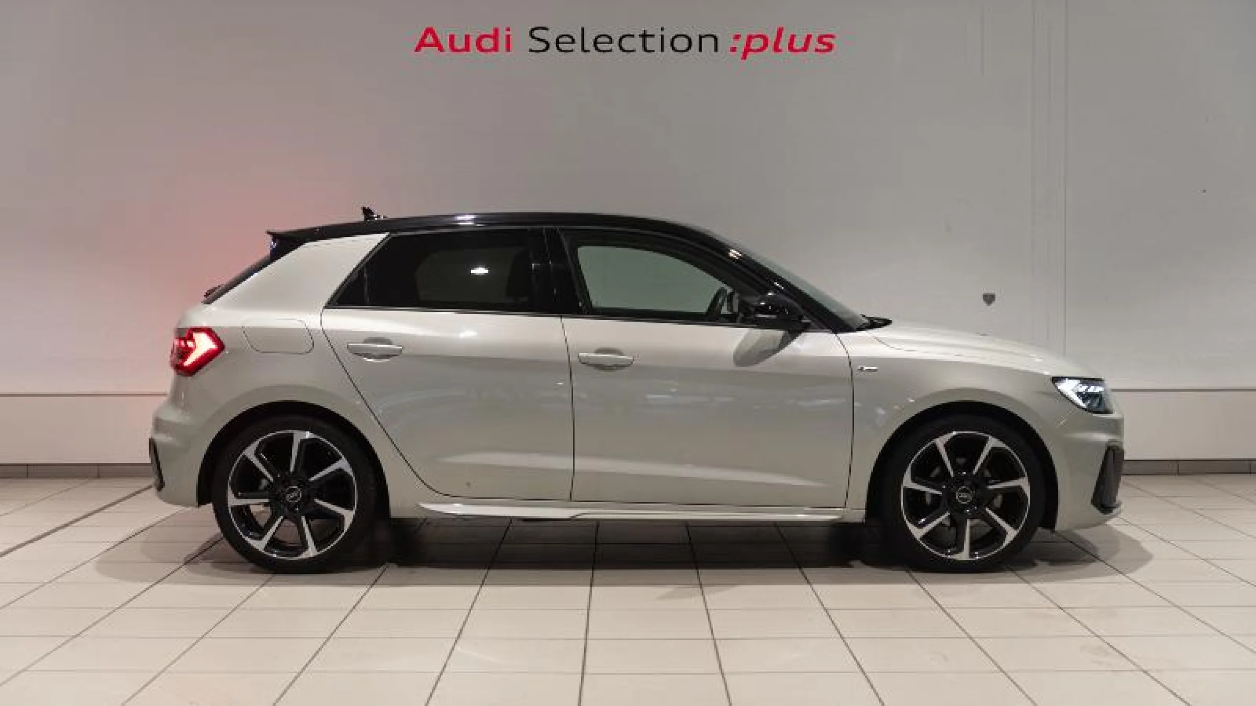 AUDI A1 SPORTBACK ADRENALIN 30 TFSI 81KW S TRON - Foto 3