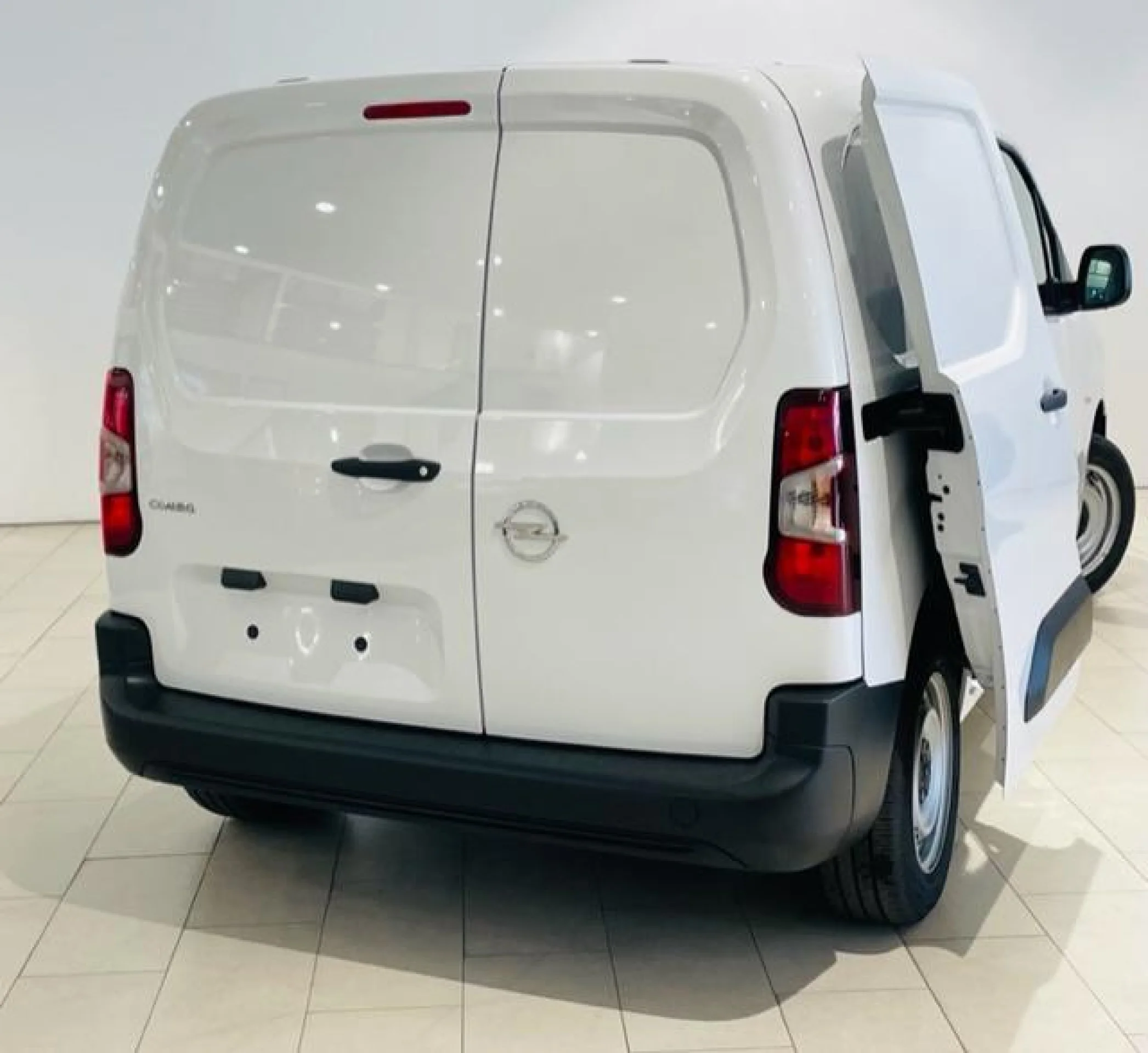 OPEL COMERCIALES COMBO COMBO CARGO L 650KG DIESEL 1.5 100HP S/S MT E6.4 - Foto 12
