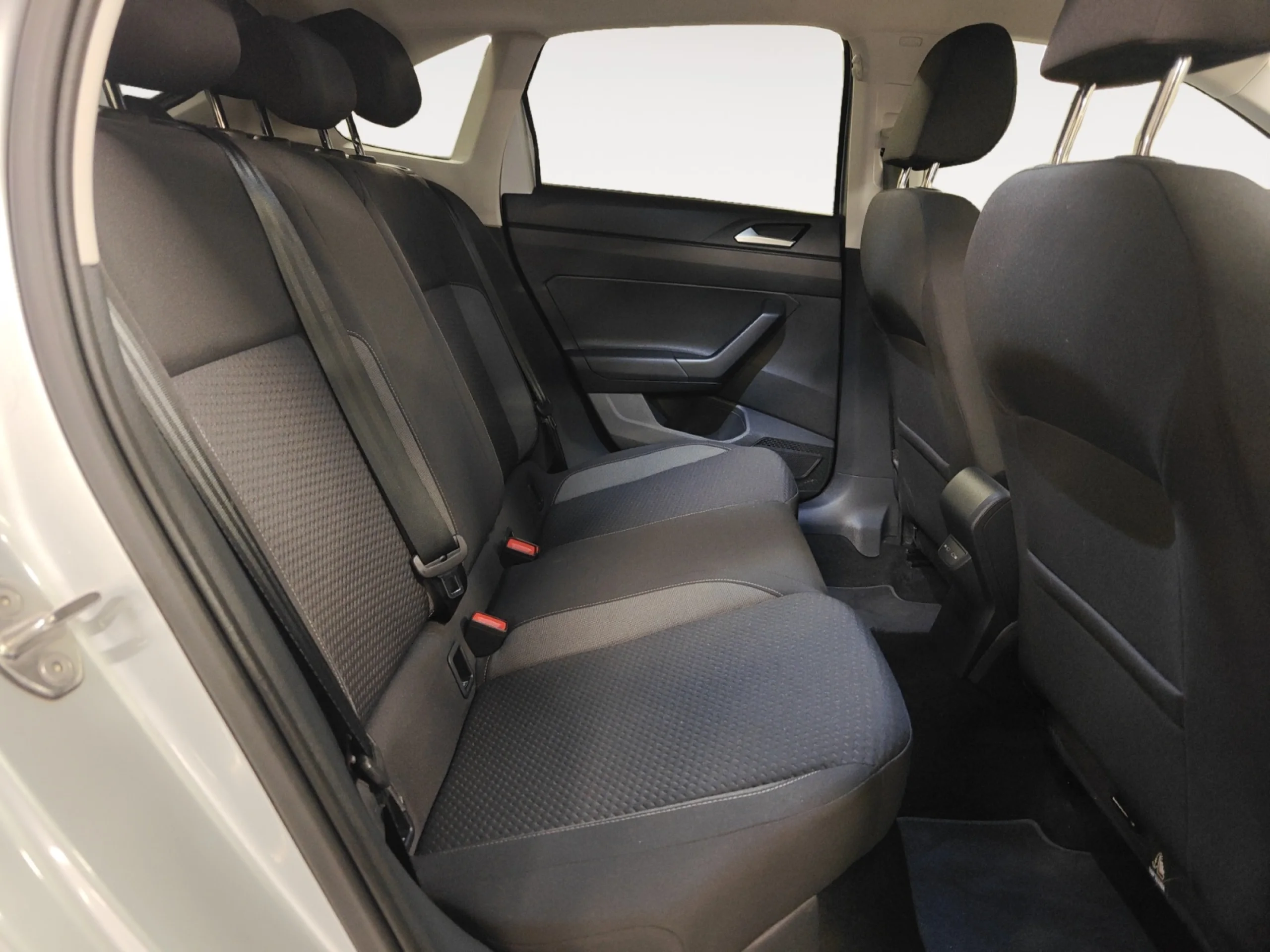 VOLKSWAGEN TAIGO TAIGO 1.0 TSI 85KW (115CV) DSG - Foto 6