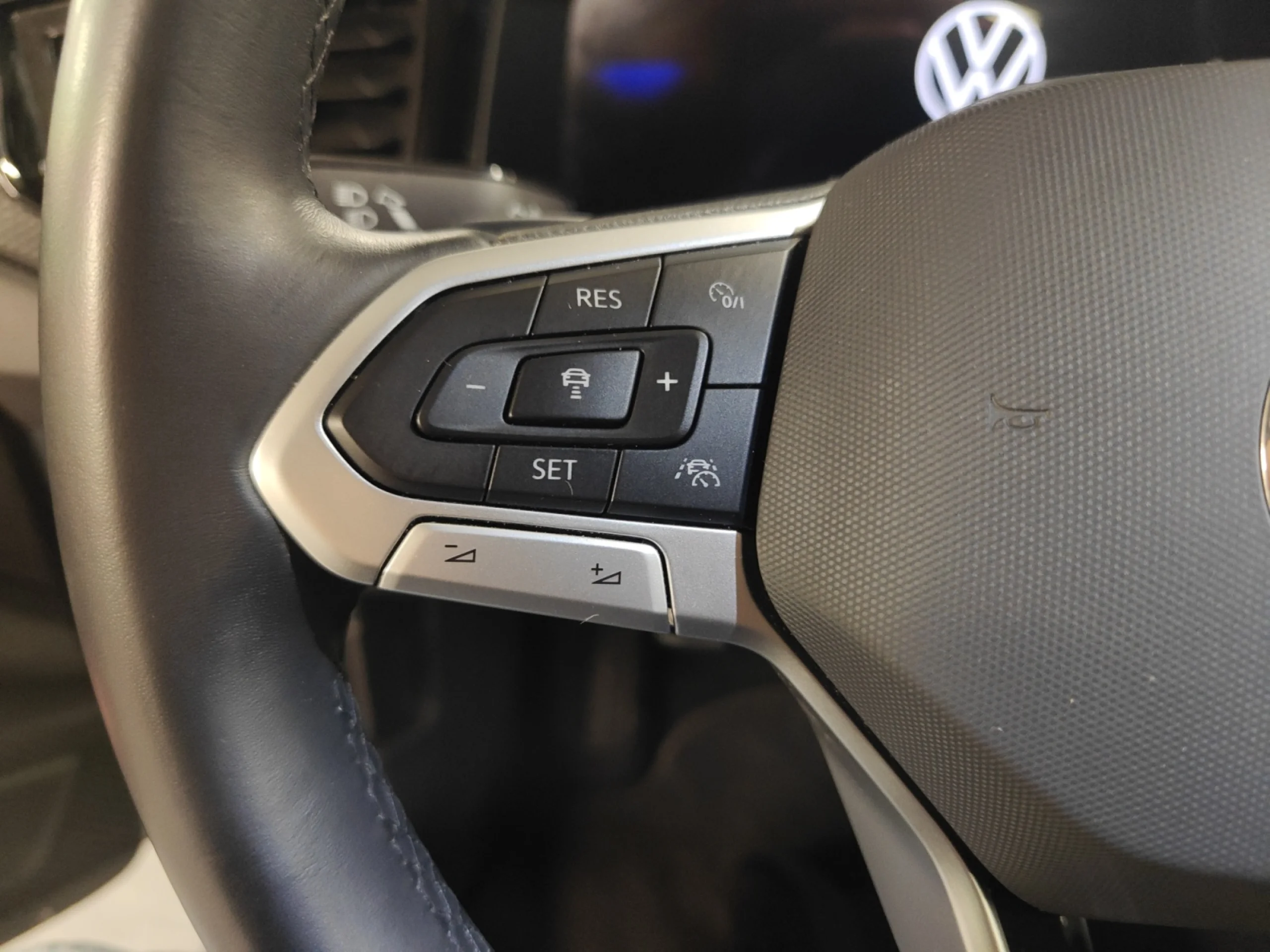 VOLKSWAGEN TAIGO TAIGO 1.0 TSI 85KW (115CV) DSG - Foto 11