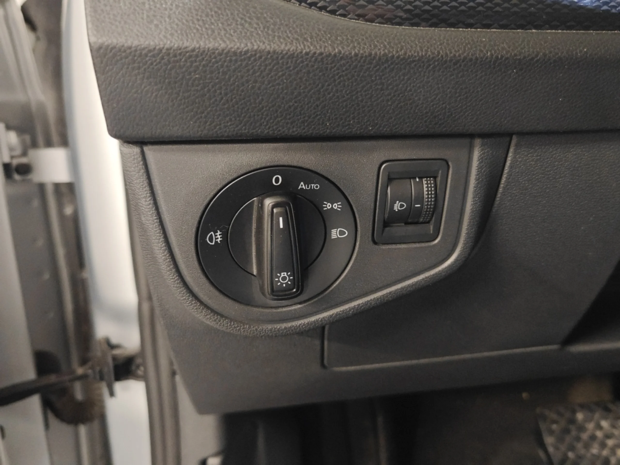 VOLKSWAGEN TAIGO TAIGO 1.0 TSI 85KW (115CV) DSG - Foto 12