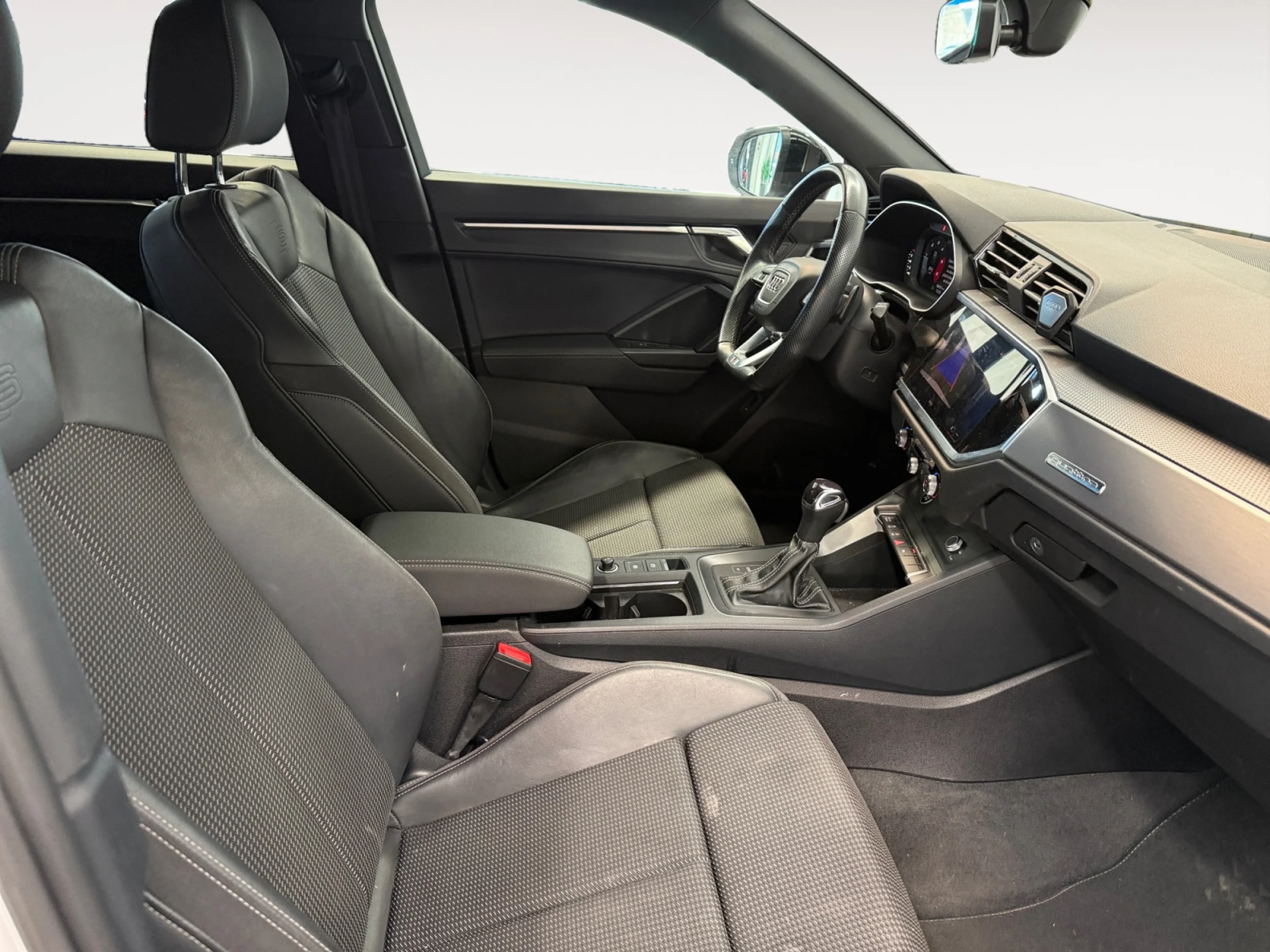 AUDI Q3 SPORTBACK BLACK LINE 35 TDI 110KW (150CV) S TRONIC - Foto 5