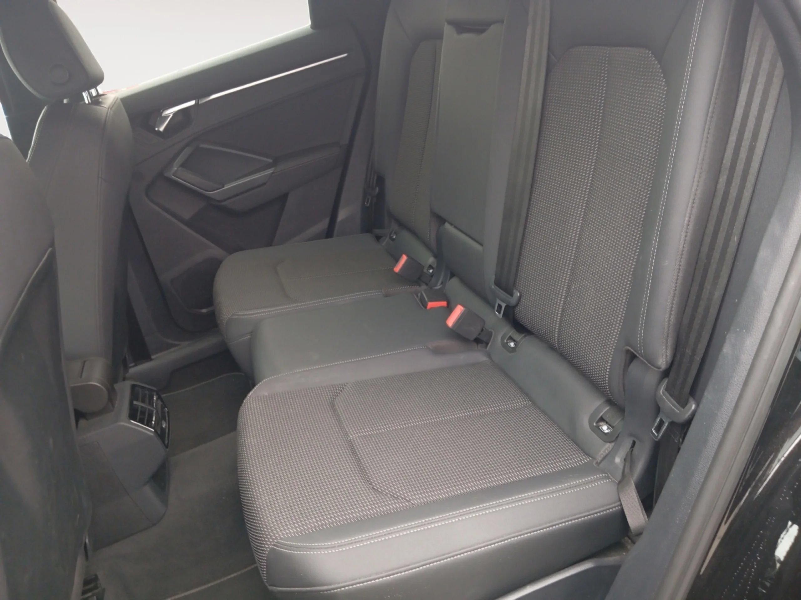 AUDI Q3 SPORTBACK BLACK LINE 35 TDI 110KW (150CV) S TRONIC - Foto 6