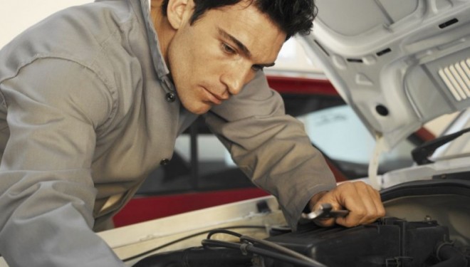 Haz un mantenimiento preventivo y ahorra en la revisión de tu coche