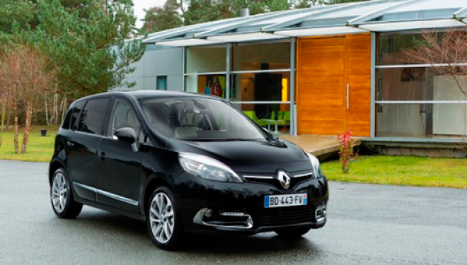 Renault moderniza el clásico Scénic
