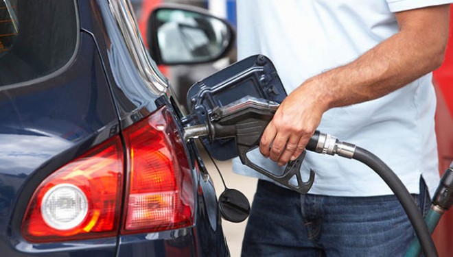 Ahorra en gasolina con una tarjeta cliente