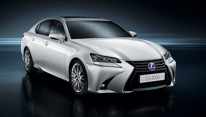 La familia Lexus se renueva