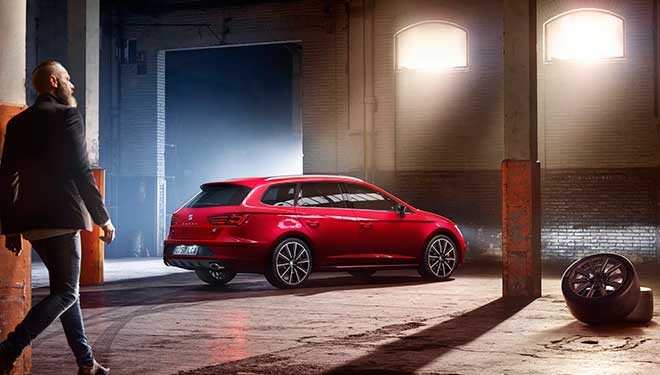 El Seat León Cupra 2017 toca techo: tiene 300 CV y tracción total