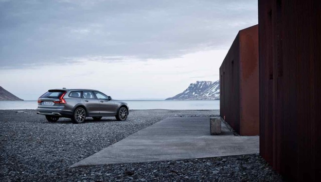 Robusto por fuera y lujoso por dentro, así es el Volvo V90 Cross Country 2017