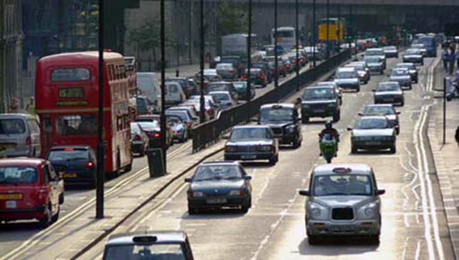 ¿Por qué los ingleses conducen por la izquierda? ¿Por qué los ingleses conducen por la izquierda?