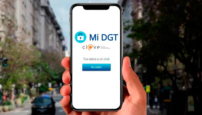 Una app de la DGT facilitará la recopilación de documentación al volante