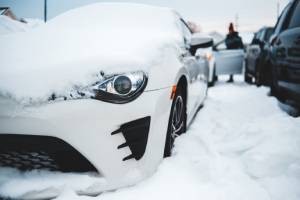 coche seminuevo, conducir nieve, seguridad vial, cadenas, neumáticos de invierno