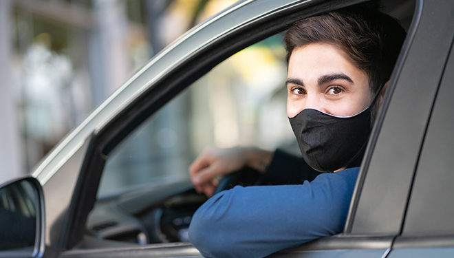 La mascarilla en el coche en la actualidad