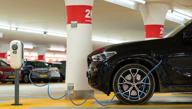 Más puntos de recarga para coches eléctricos en 2023